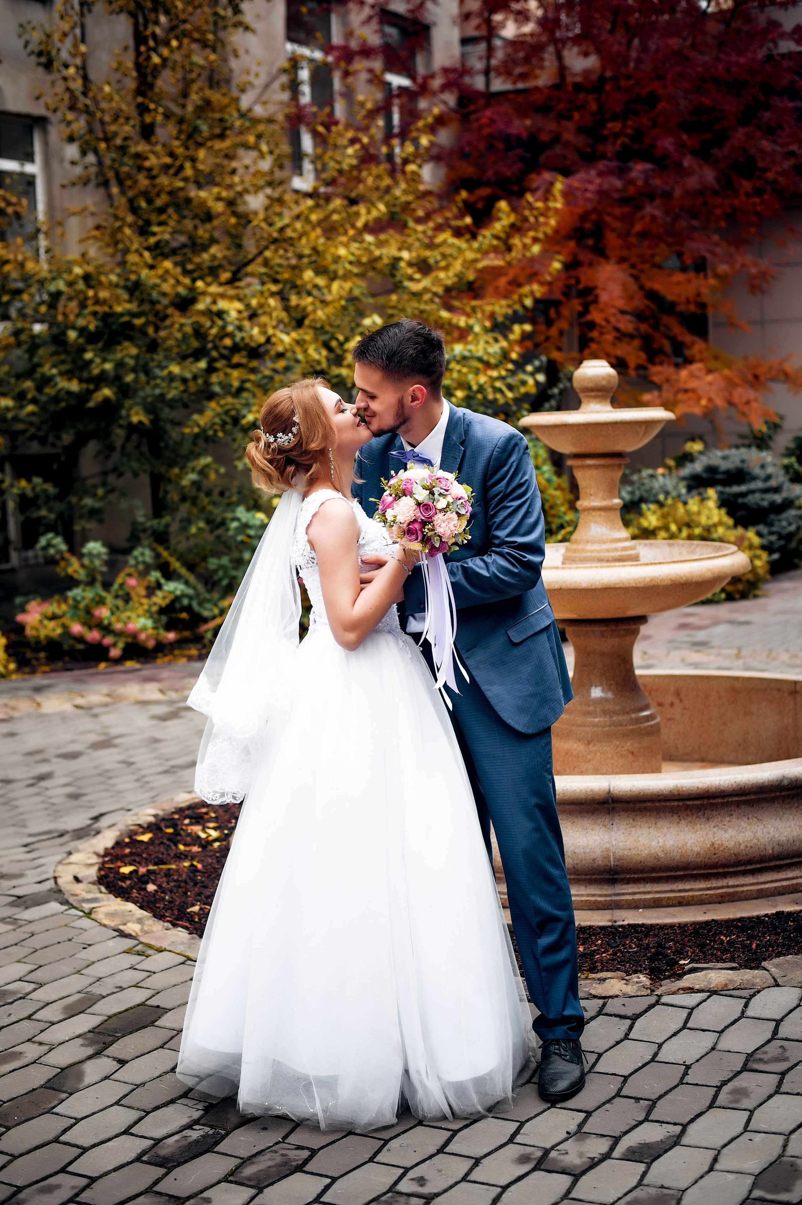 Осенняя свадебная серия Александра и Кристины. Свадебный, семейный, детский, контент фотограф в Омске Максим Ильин