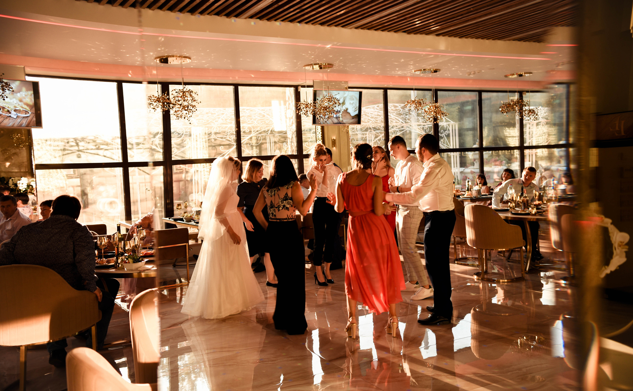 Романтичная история Яны и Константина. Свадебный, семейный, детский, контент фотограф в Омске Максим Ильин