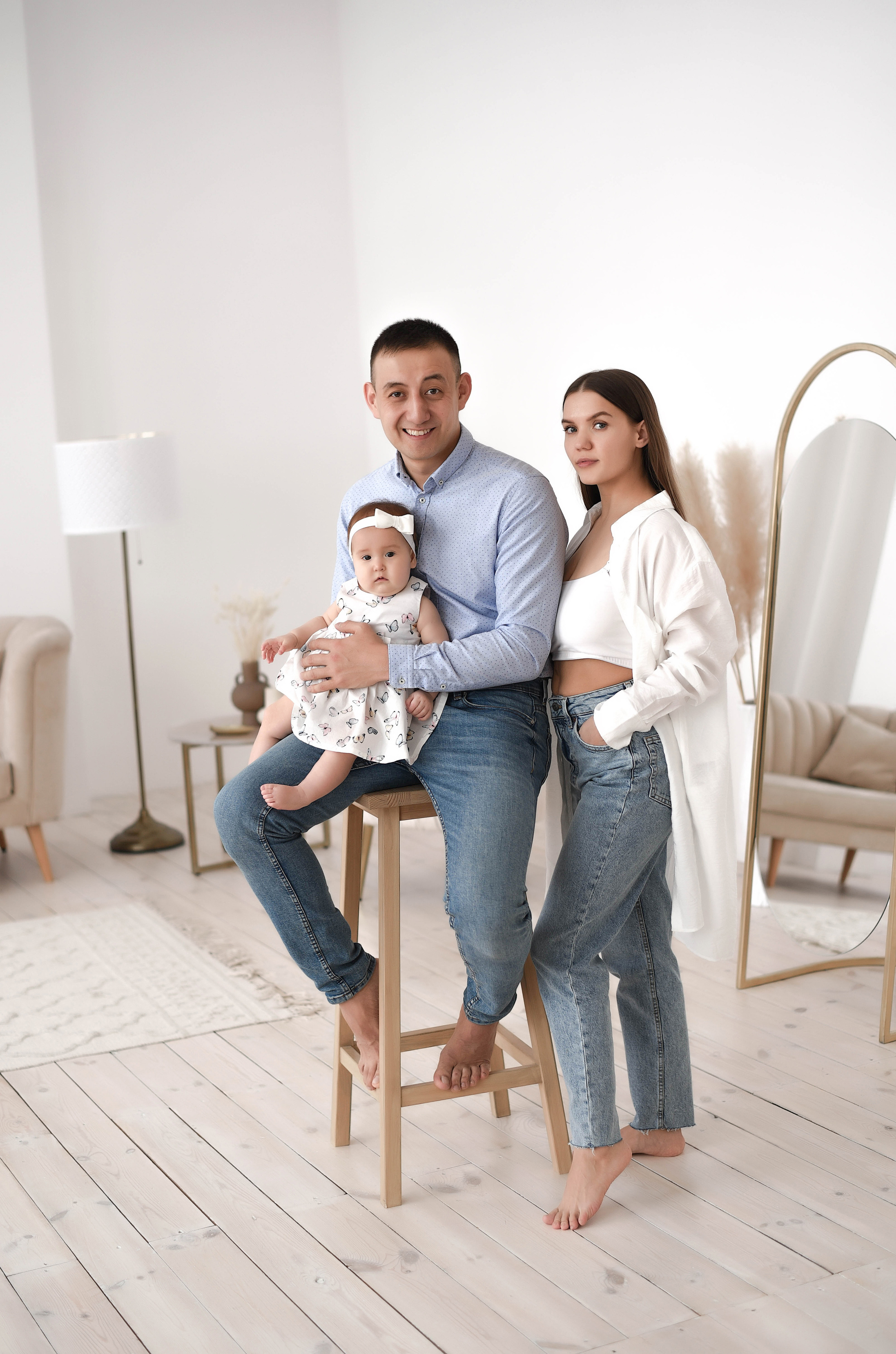 Студийные семейные, детские, индивидуальные фотосессии. Свадебный, семейный, детский, контент фотограф в Омске Максим Ильин