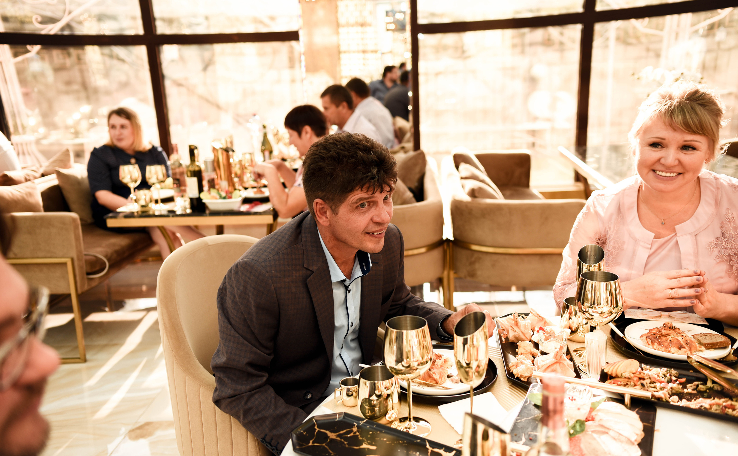 Романтичная история Яны и Константина. Свадебный, семейный, детский, контент фотограф в Омске Максим Ильин