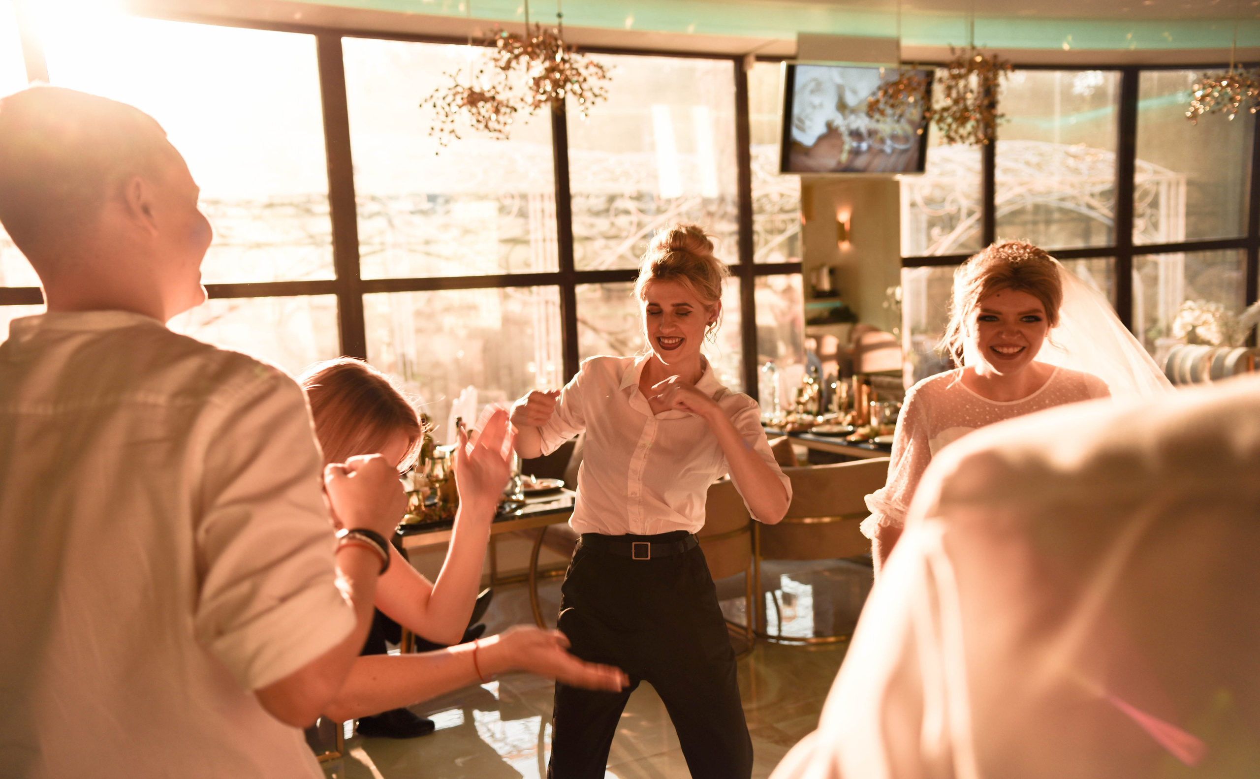 Романтичная история Яны и Константина. Свадебный, семейный, детский, контент фотограф в Омске Максим Ильин