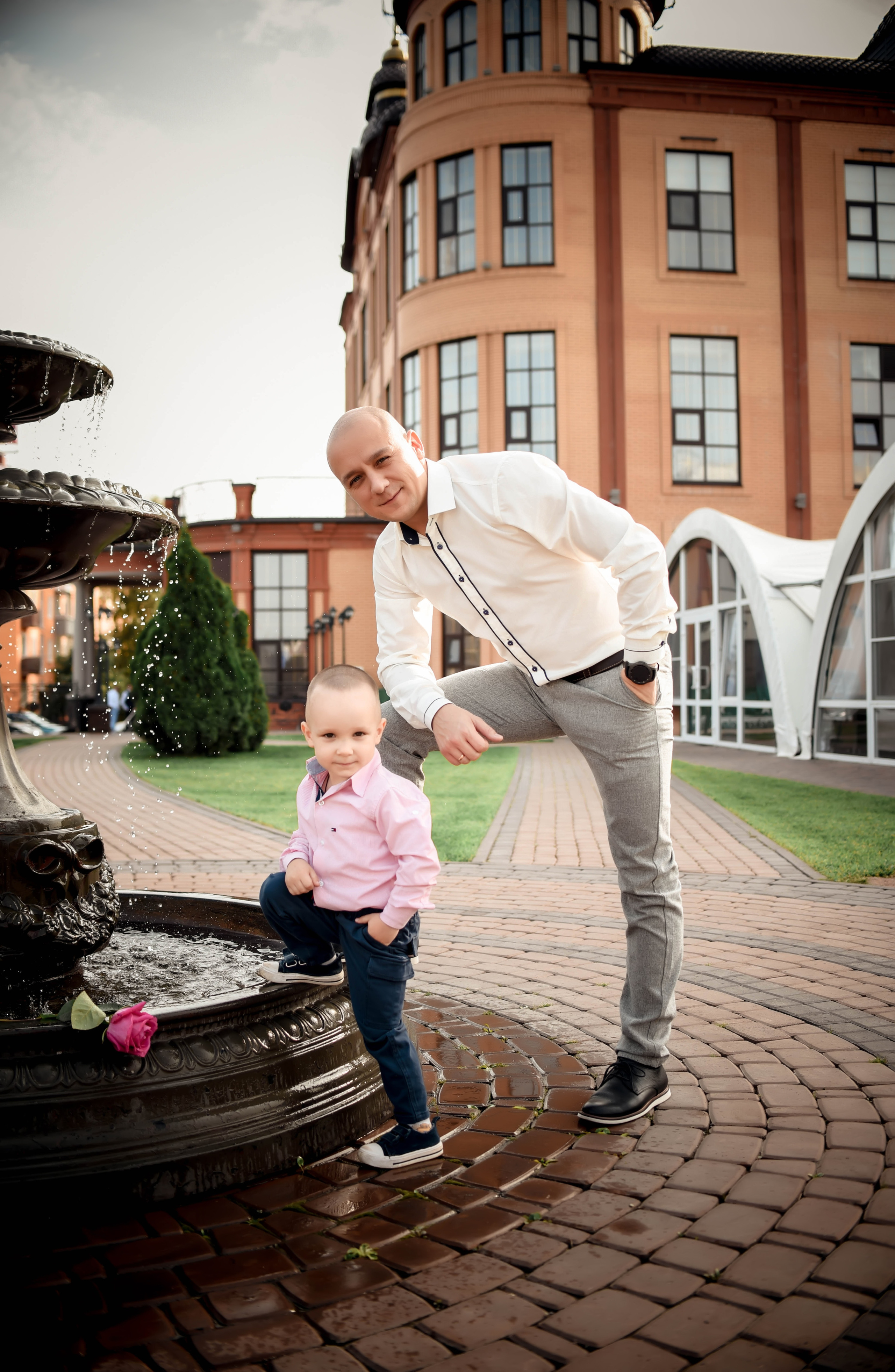 Прогулочные семейные, детские, индивидуальные фотосессии. Свадебный, семейный, детский, контент фотограф в Омске Максим Ильин