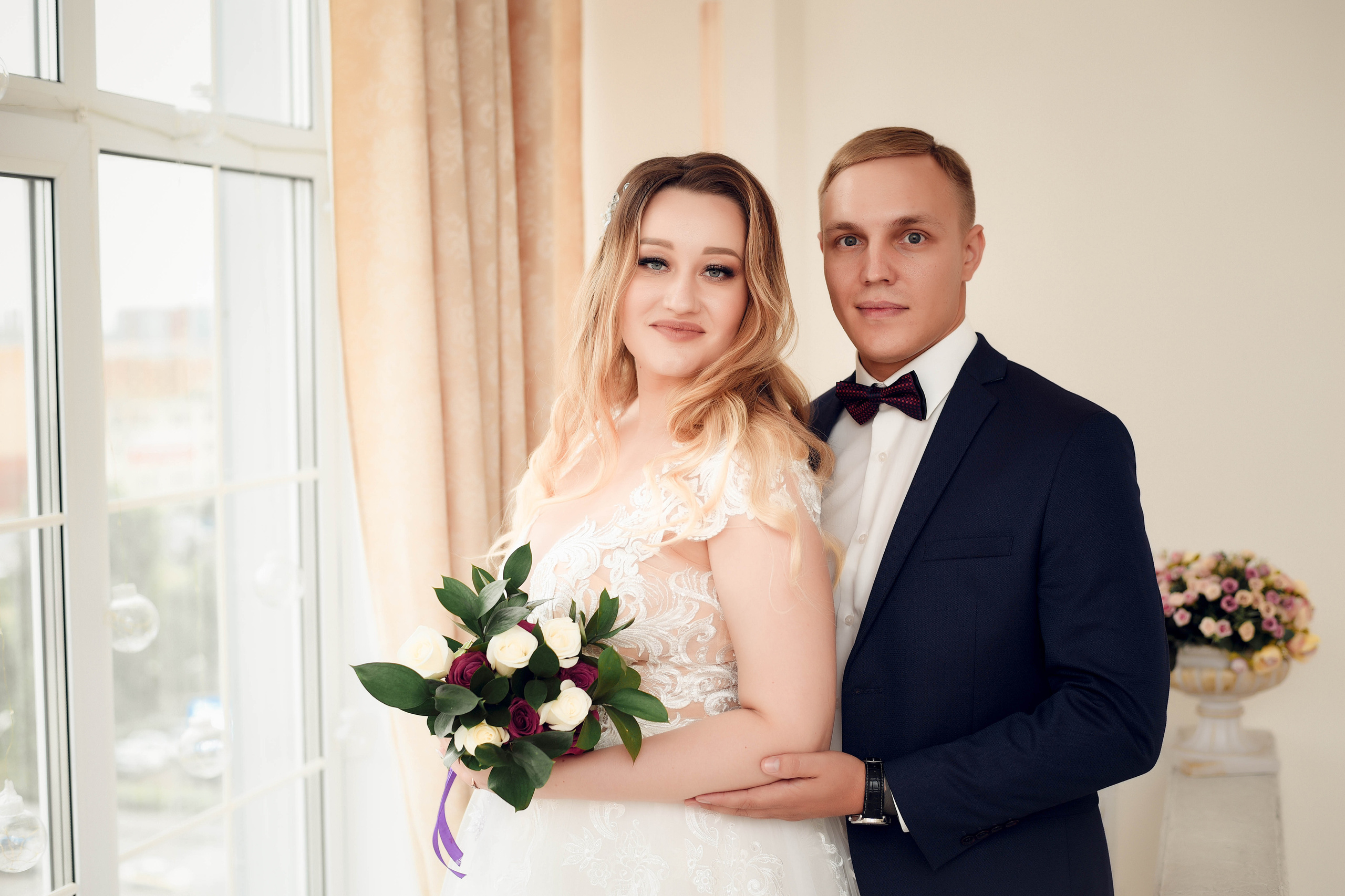 Летняя серия кадров с прогулки Александра и Юлии. Свадебный, семейный, детский, контент фотограф в Омске Максим Ильин