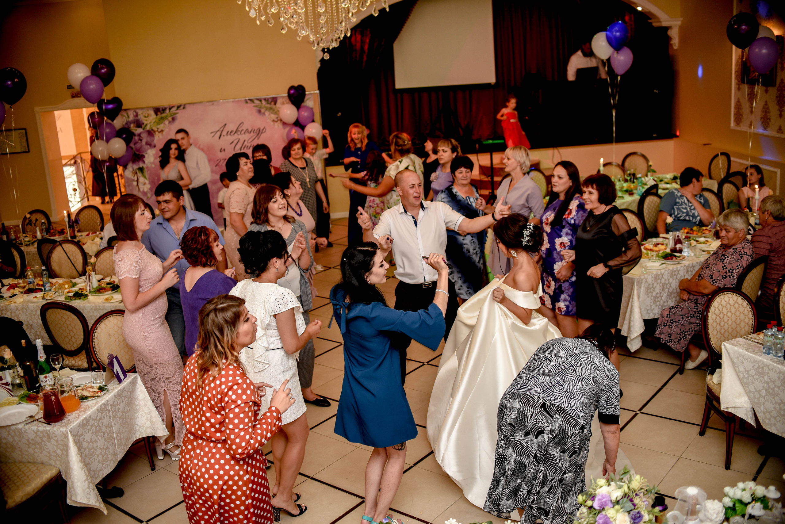 Яркая июльская история Алескандра и Инны. Свадебный, семейный, детский, контент фотограф в Омске Максим Ильин