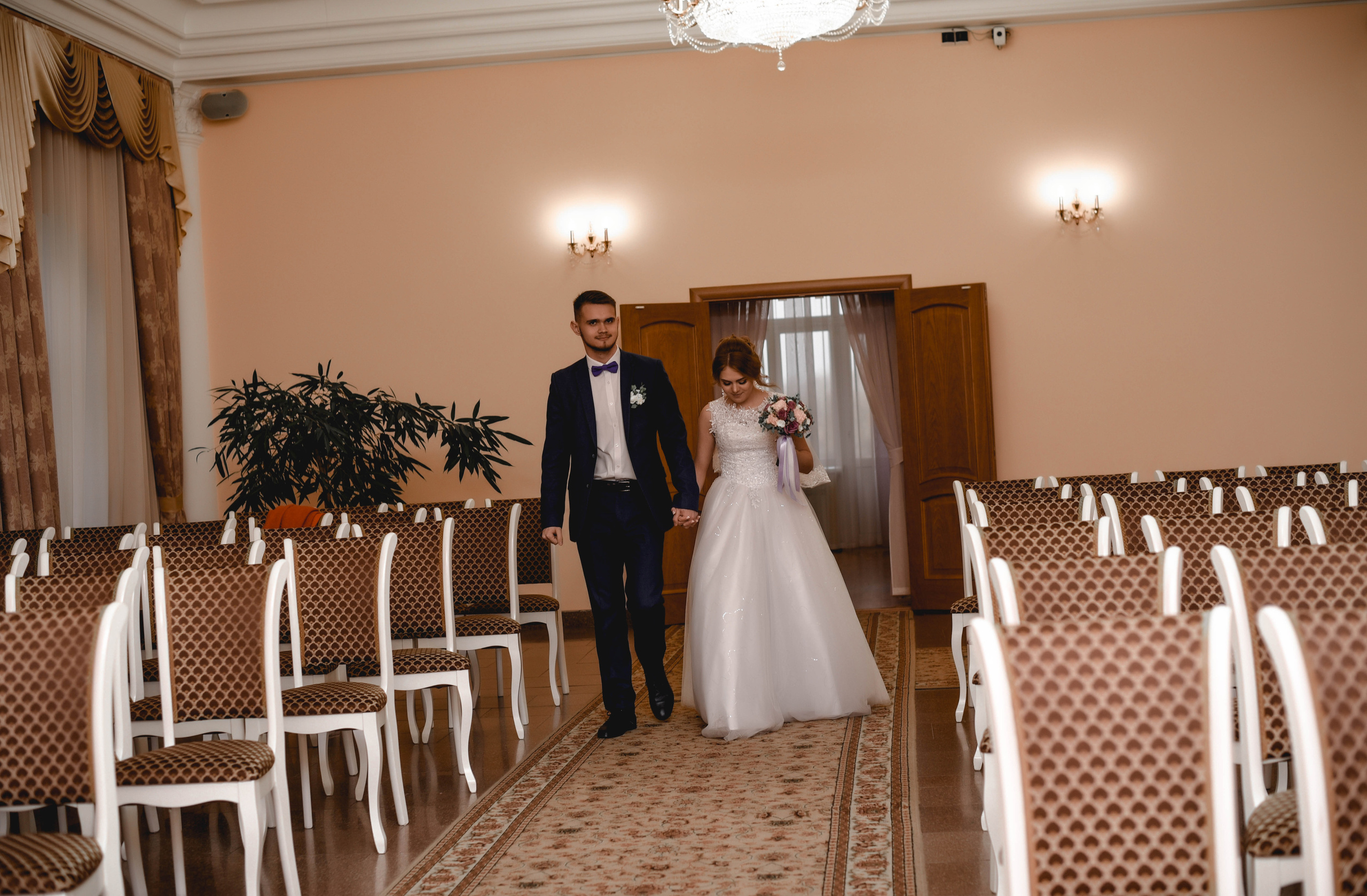 Осенняя свадебная серия Александра и Кристины. Свадебный, семейный, детский, контент фотограф в Омске Максим Ильин