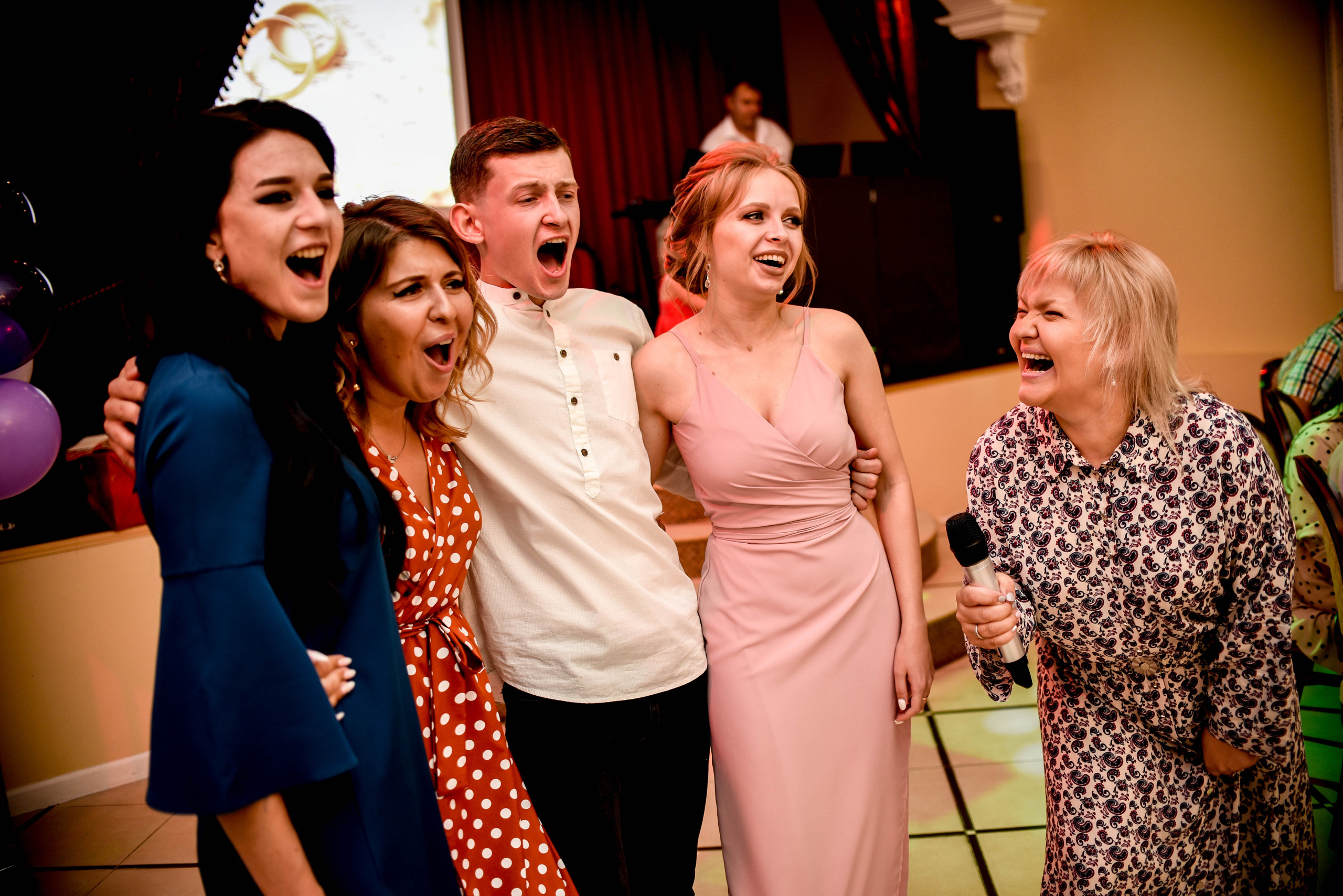 Яркая июльская история Алескандра и Инны. Свадебный, семейный, детский, контент фотограф в Омске Максим Ильин