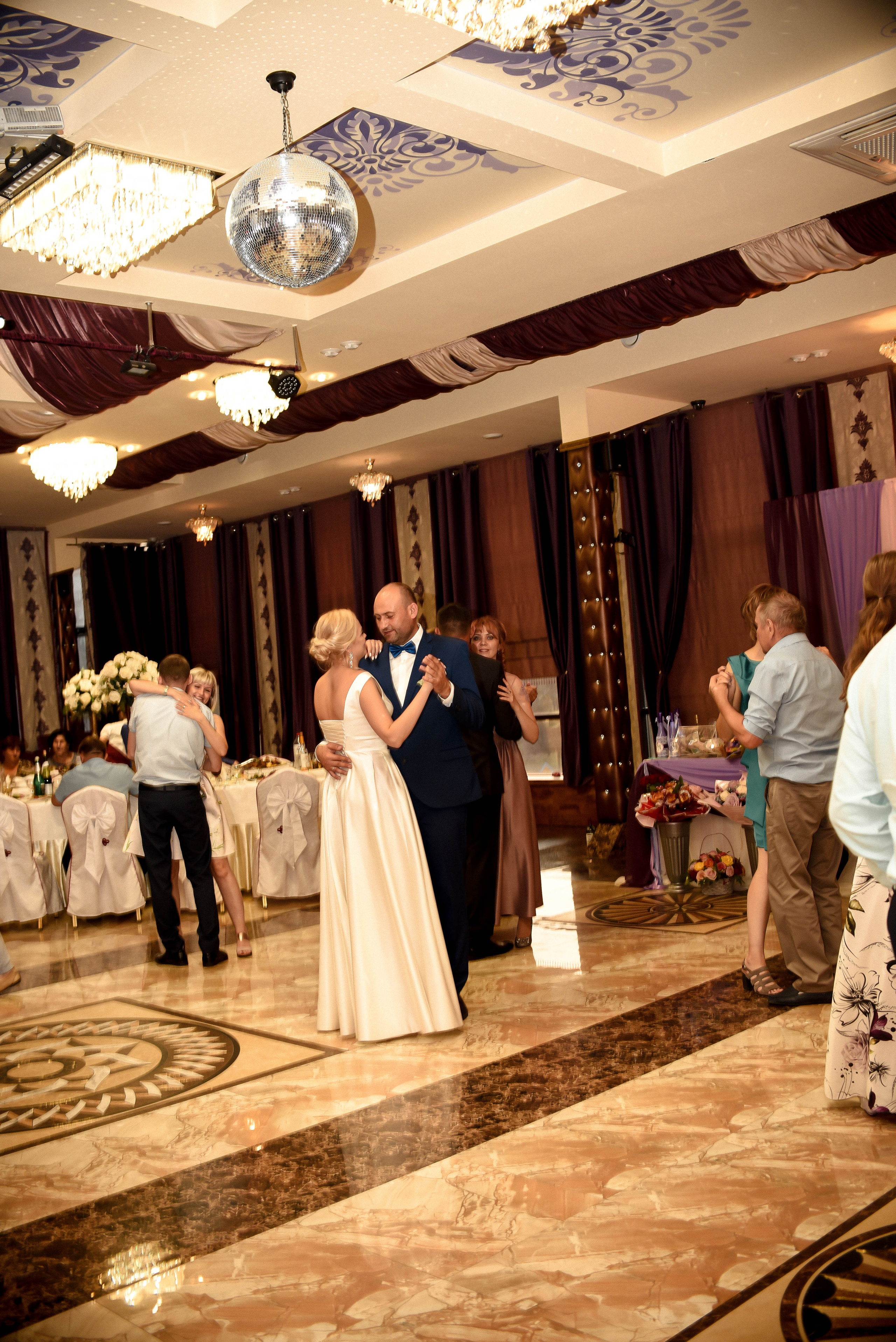 Элегантная пара Александр и Людмила. Свадебный, семейный, детский, контент фотограф в Омске Максим Ильин