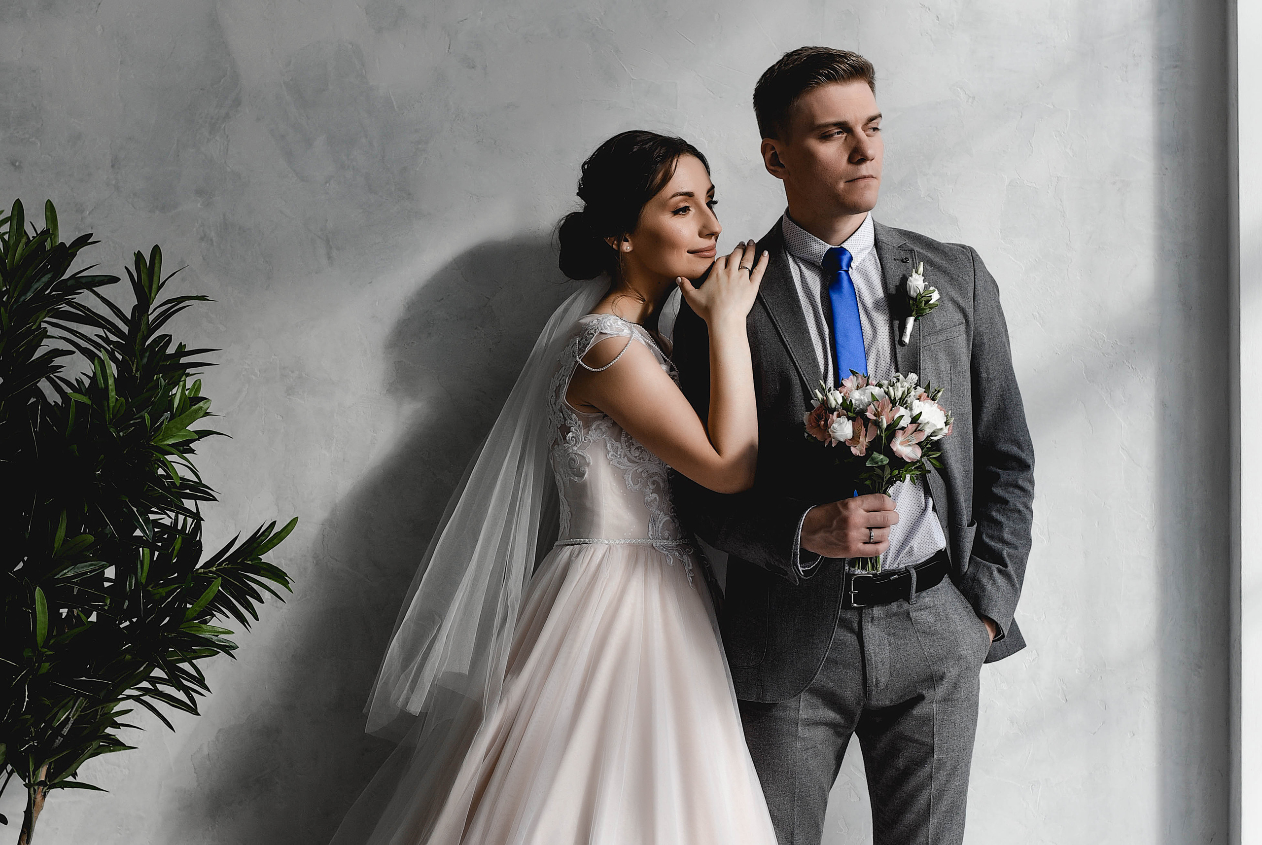 Красивая и нежная студийная серия Коли и Оли. Свадебный, семейный, детский, контент фотограф в Омске Максим Ильин