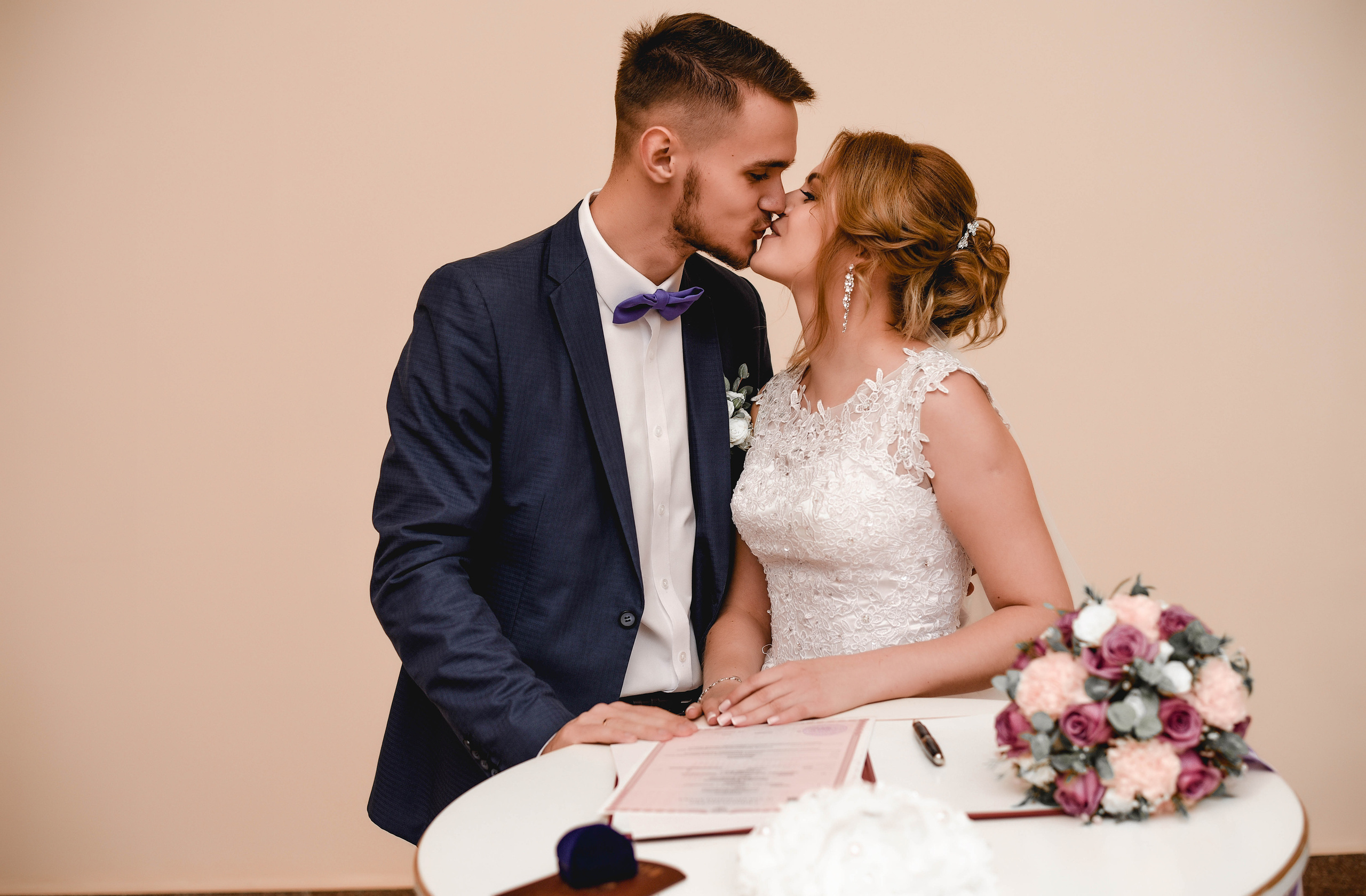 Осенняя свадебная серия Александра и Кристины. Свадебный, семейный, детский, контент фотограф в Омске Максим Ильин