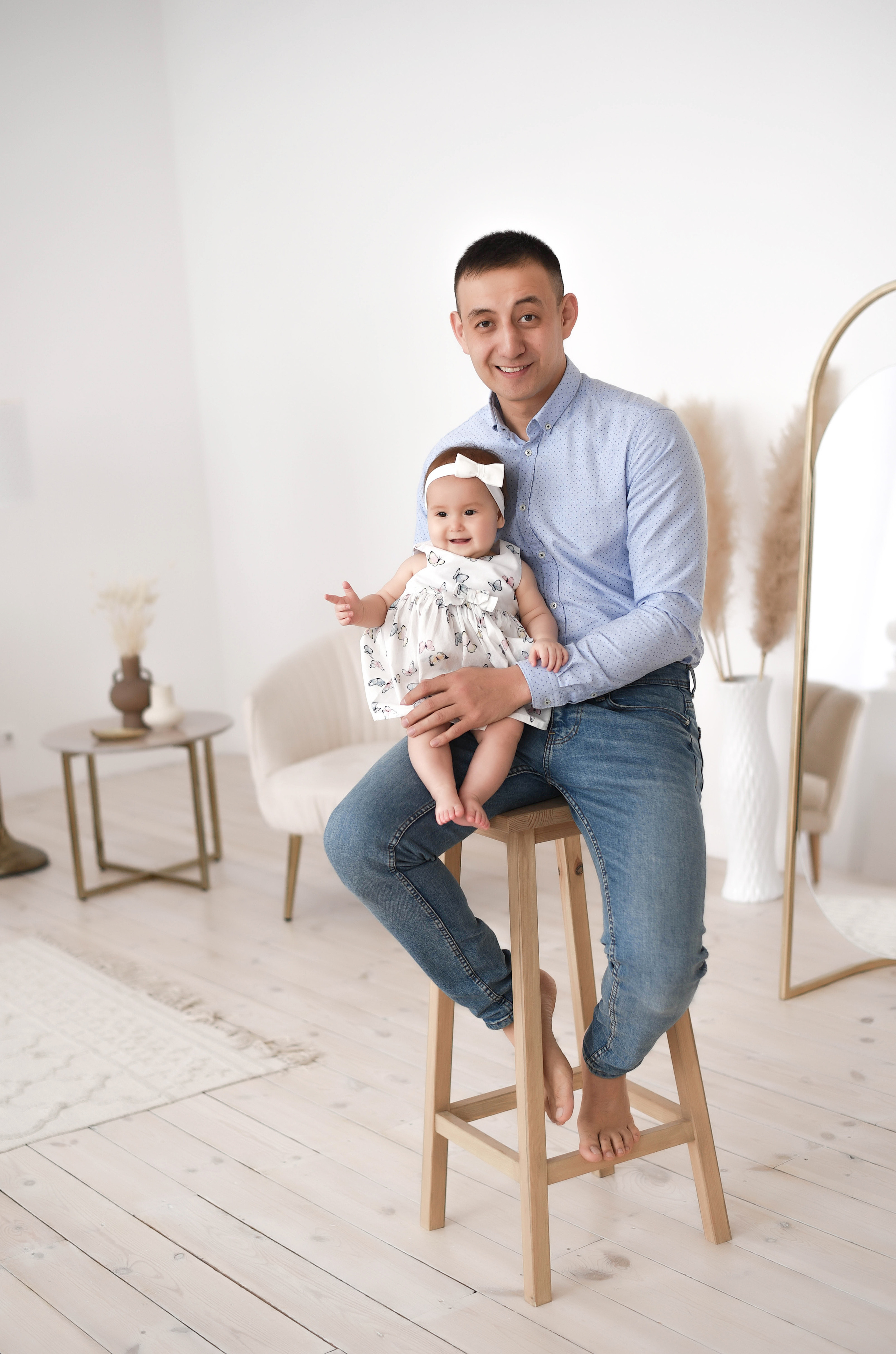 Студийные семейные, детские, индивидуальные фотосессии. Свадебный, семейный, детский, контент фотограф в Омске Максим Ильин