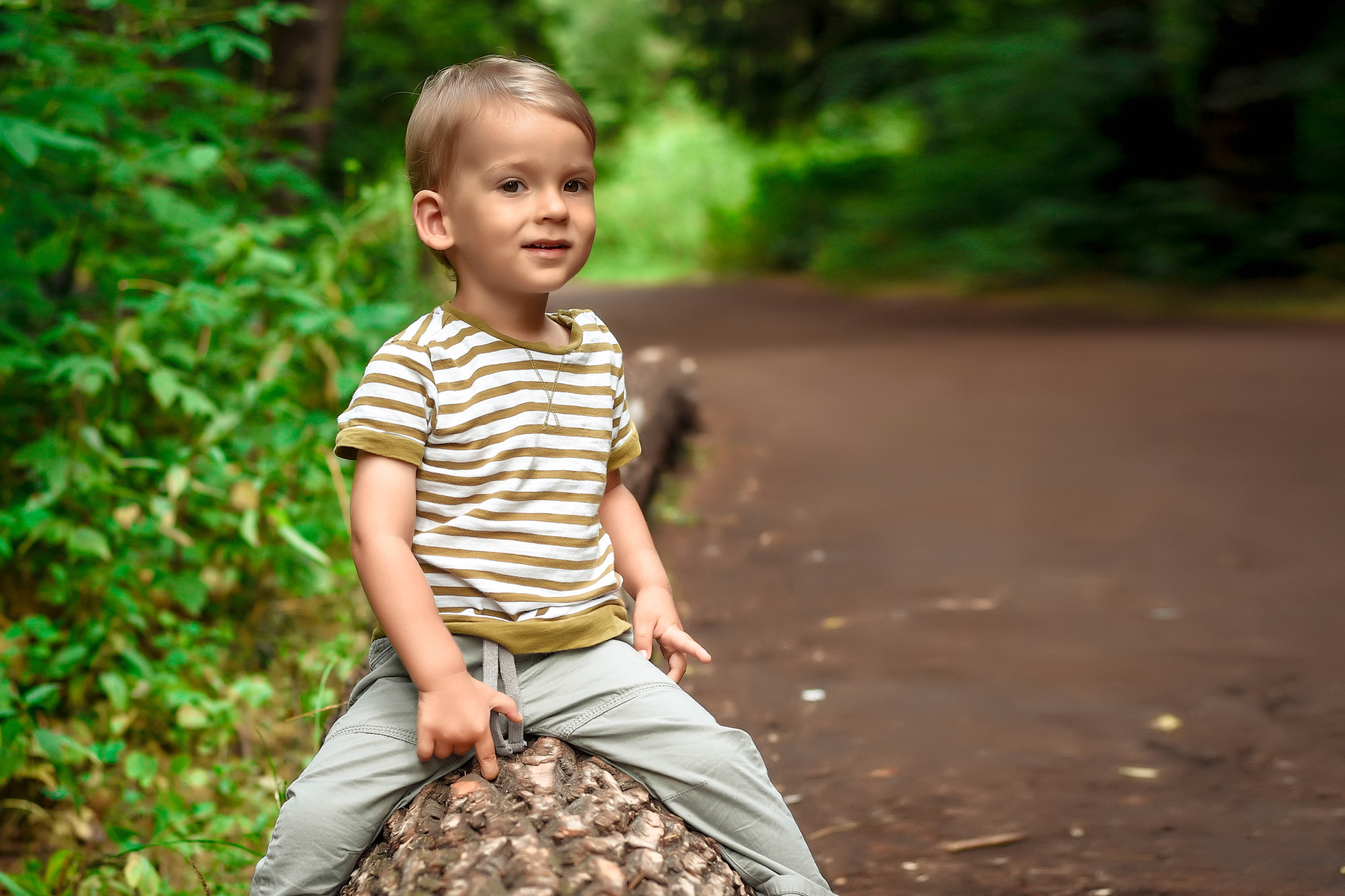 Прогулочные семейные, детские, индивидуальные фотосессии. Свадебный, семейный, детский, контент фотограф в Омске Максим Ильин