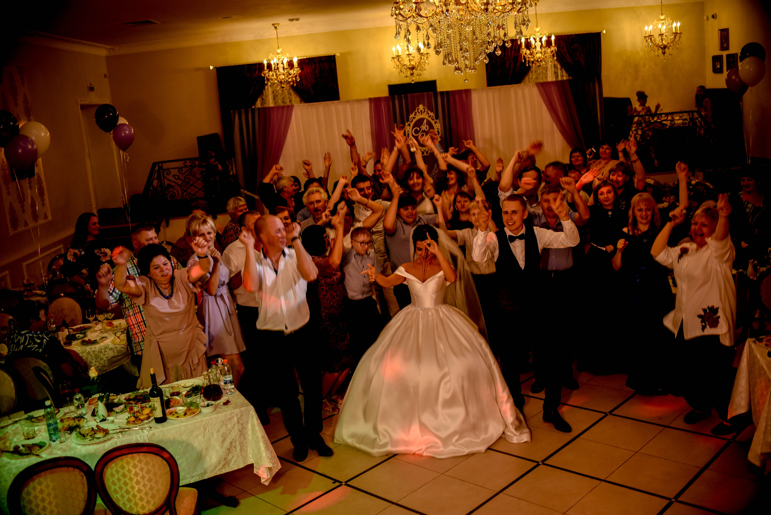 Яркая июльская история Алескандра и Инны. Свадебный, семейный, детский, контент фотограф в Омске Максим Ильин