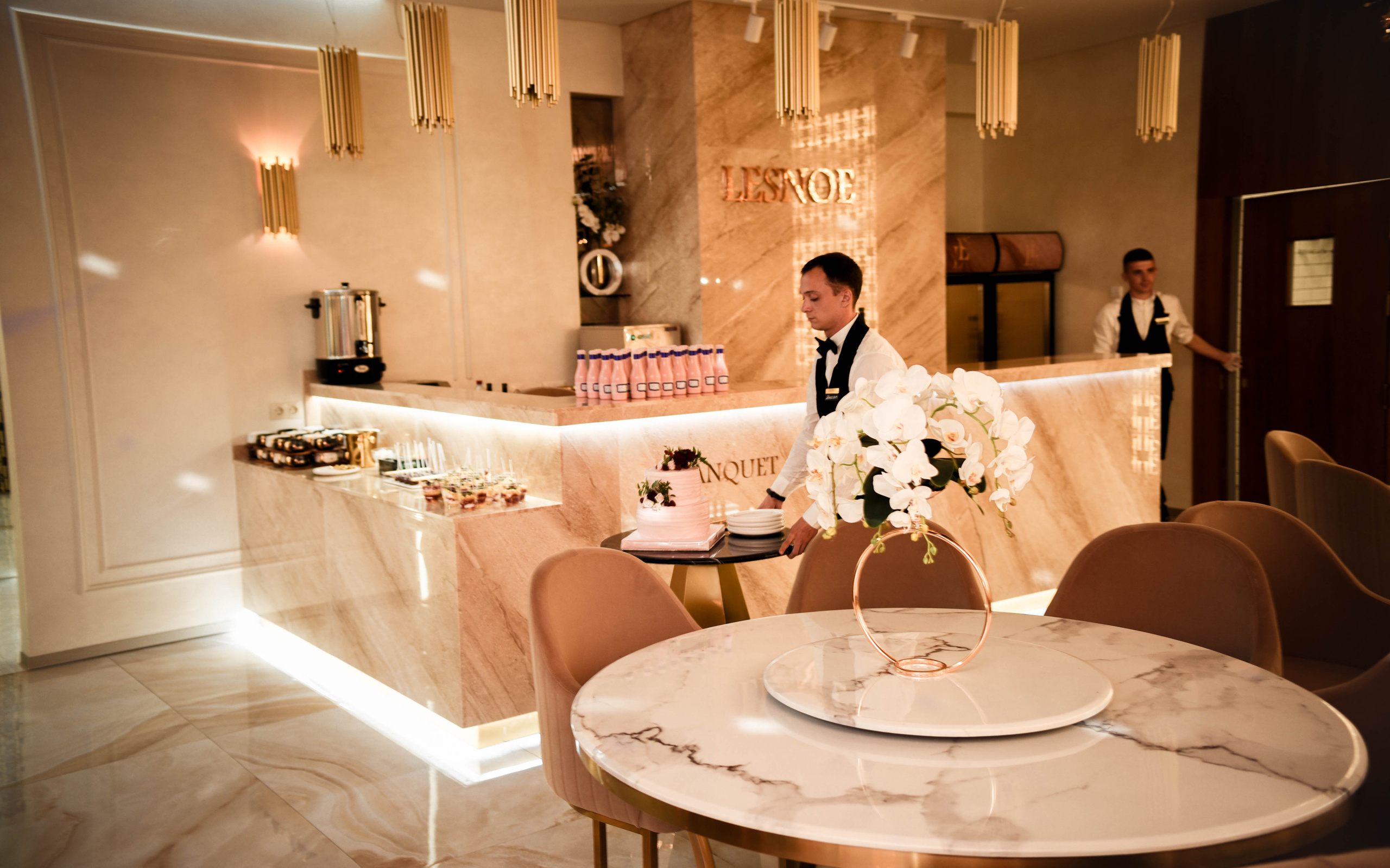 Романтичная история Яны и Константина. Свадебный, семейный, детский, контент фотограф в Омске Максим Ильин