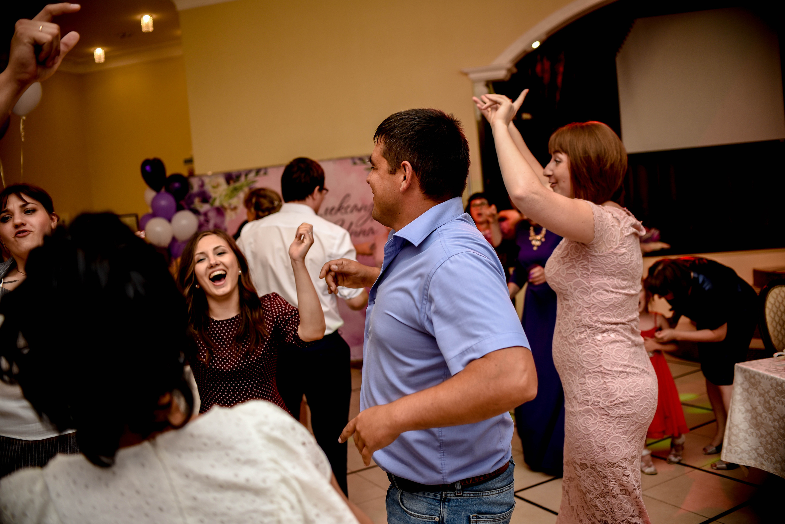 Яркая июльская история Алескандра и Инны. Свадебный, семейный, детский, контент фотограф в Омске Максим Ильин