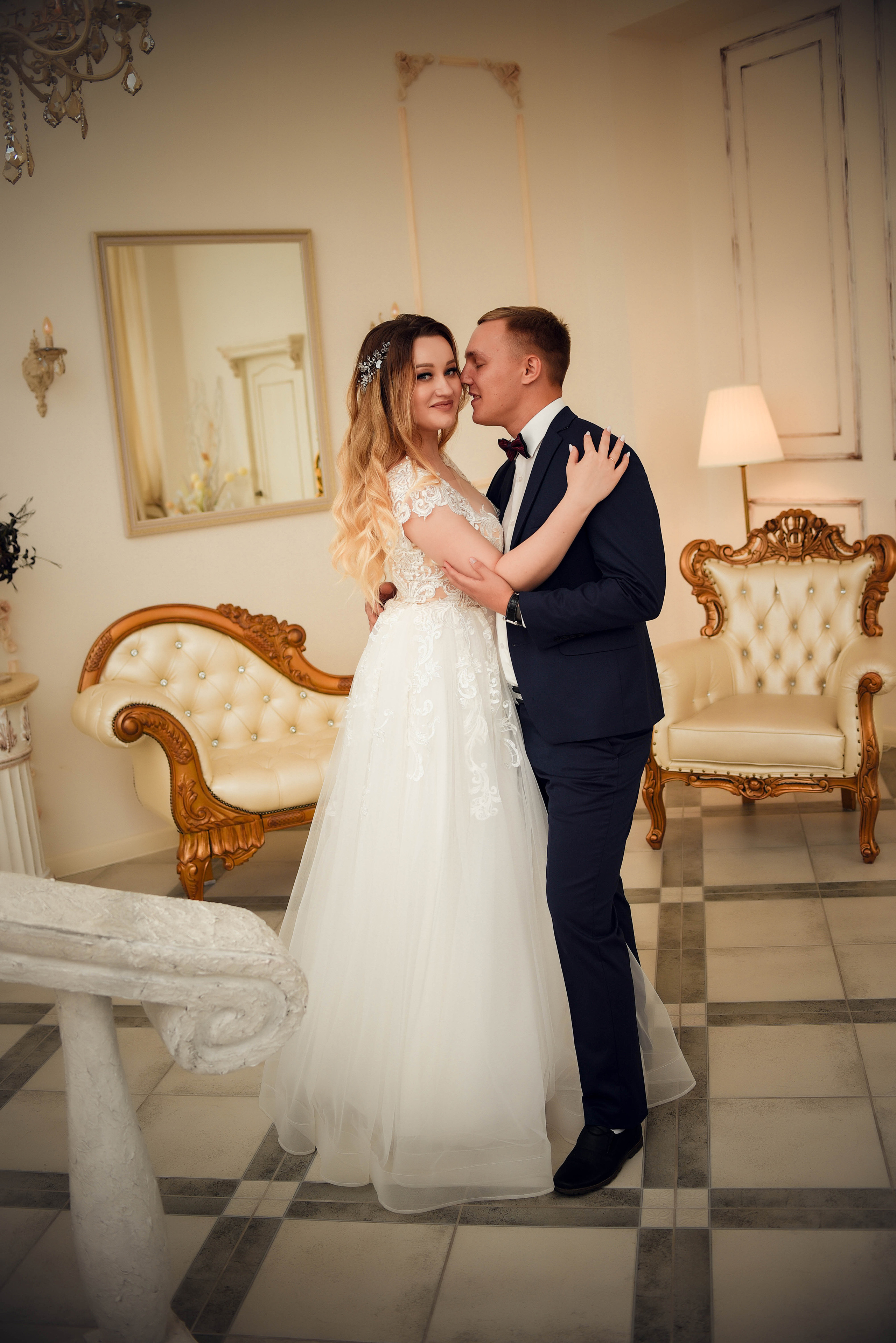 Летняя серия кадров с прогулки Александра и Юлии. Свадебный, семейный, детский, контент фотограф в Омске Максим Ильин