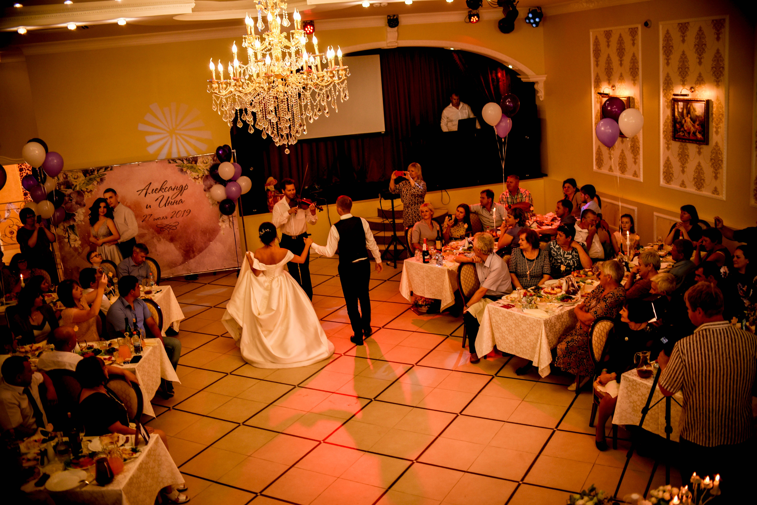 Яркая июльская история Алескандра и Инны. Свадебный, семейный, детский, контент фотограф в Омске Максим Ильин