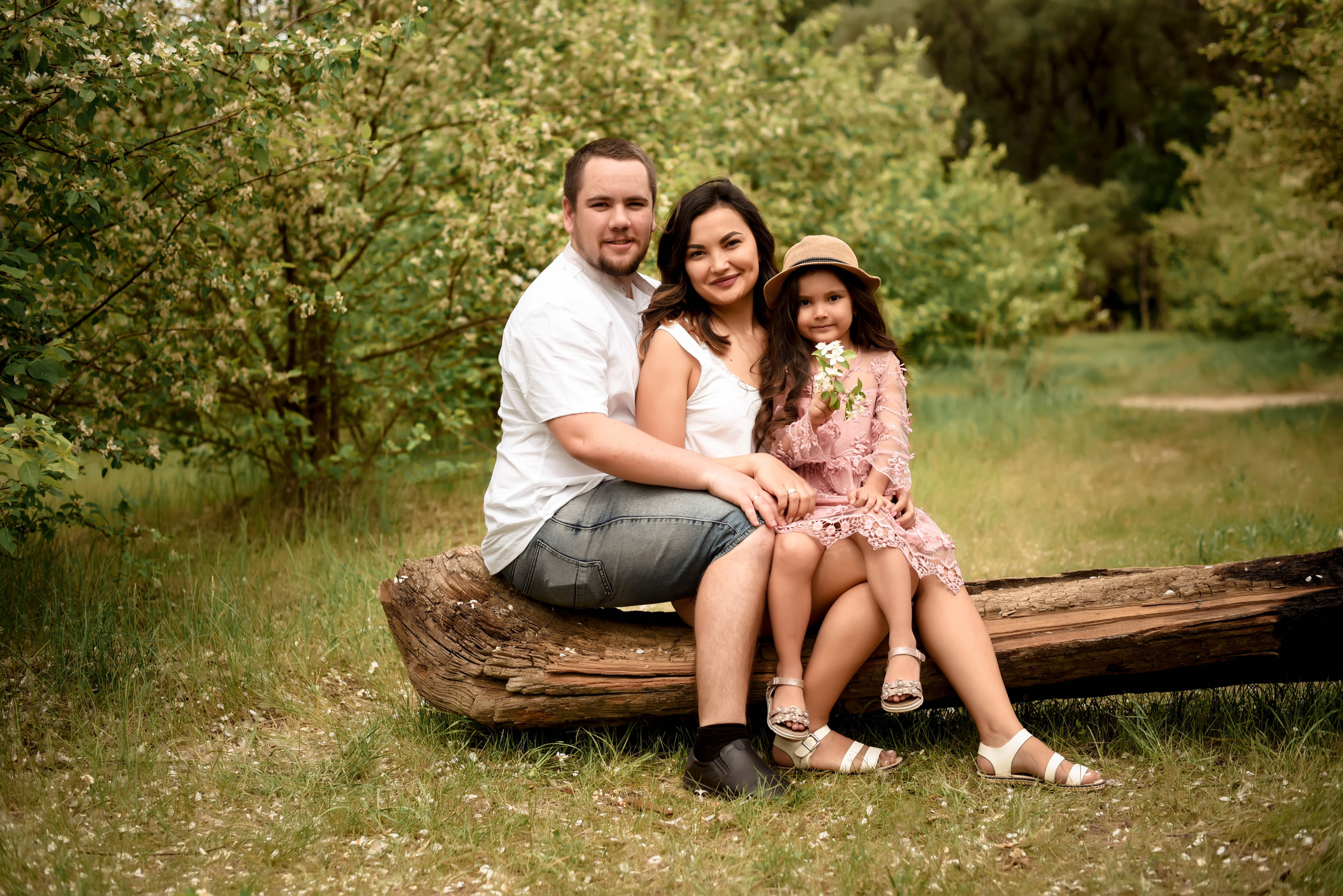 Прогулочные семейные, детские, индивидуальные фотосессии. Свадебный, семейный, детский, контент фотограф в Омске Максим Ильин