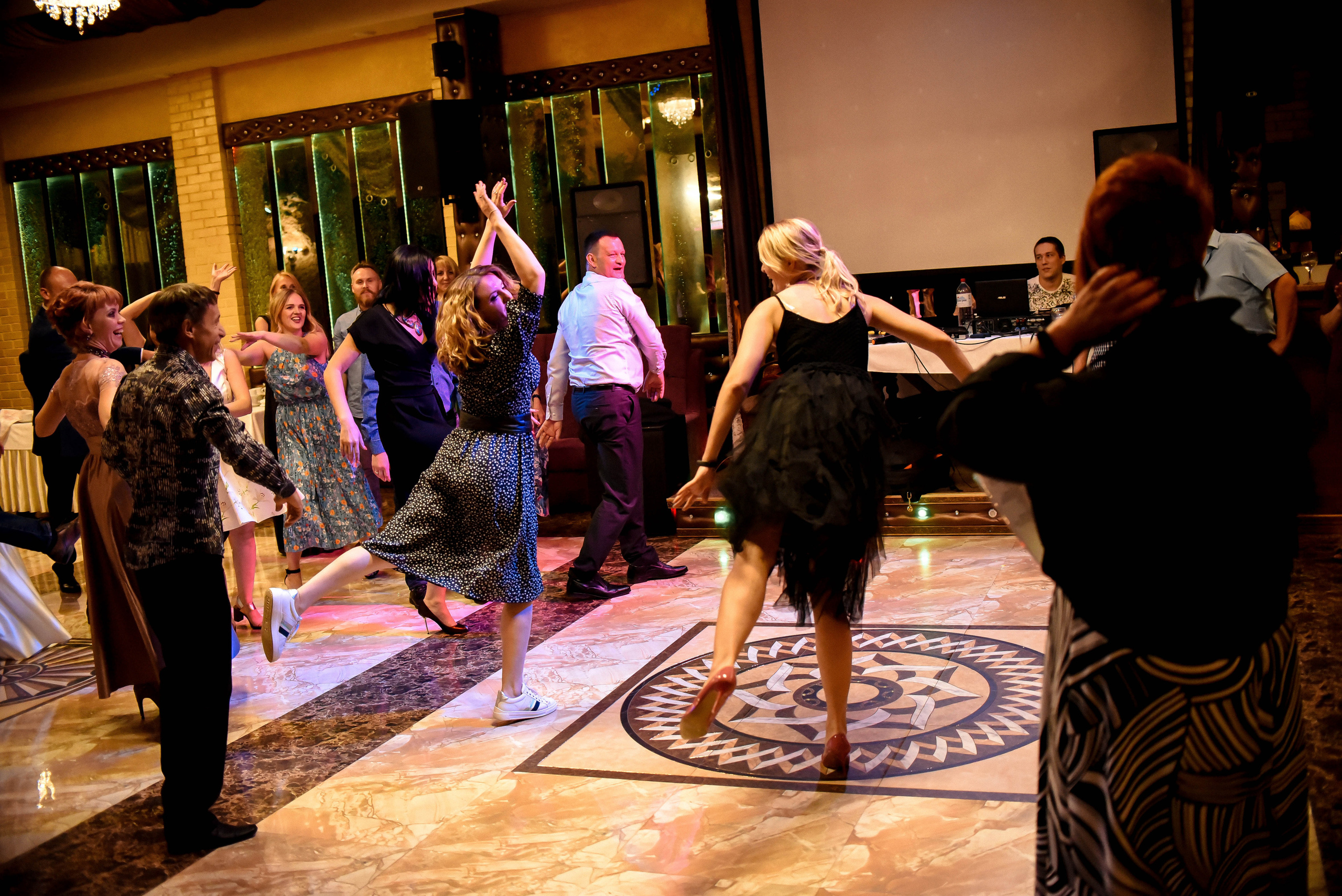 Элегантная пара Александр и Людмила. Свадебный, семейный, детский, контент фотограф в Омске Максим Ильин