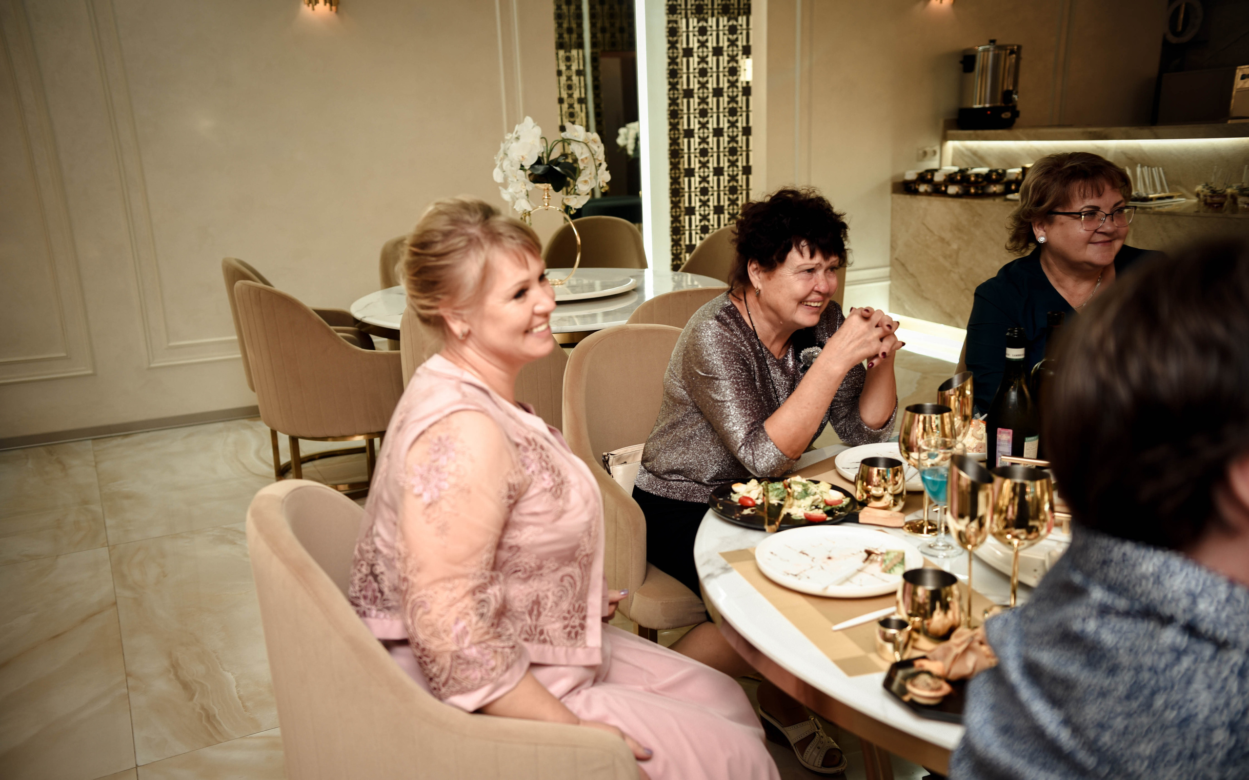 Романтичная история Яны и Константина. Свадебный, семейный, детский, контент фотограф в Омске Максим Ильин