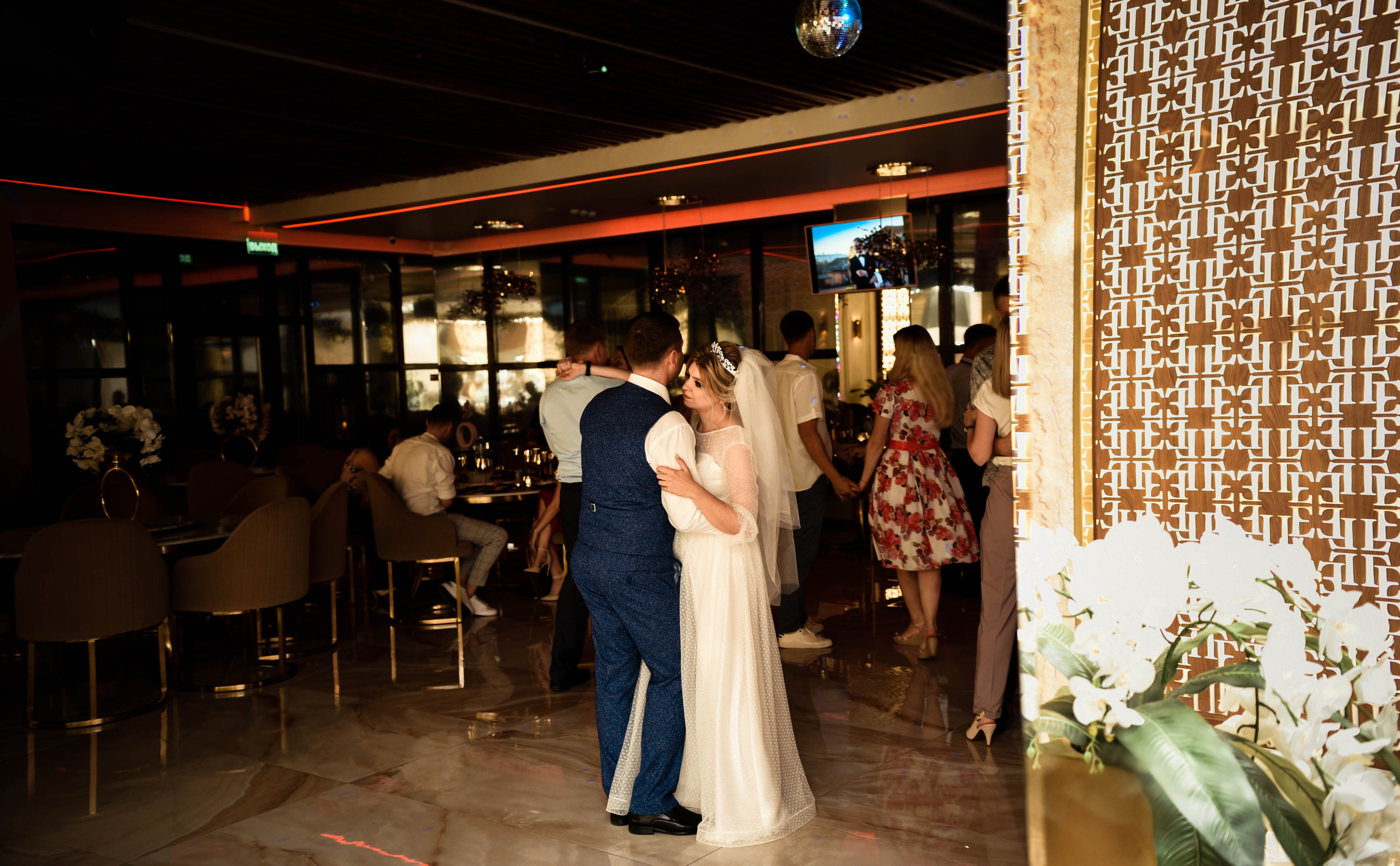 Романтичная история Яны и Константина. Свадебный, семейный, детский, контент фотограф в Омске Максим Ильин