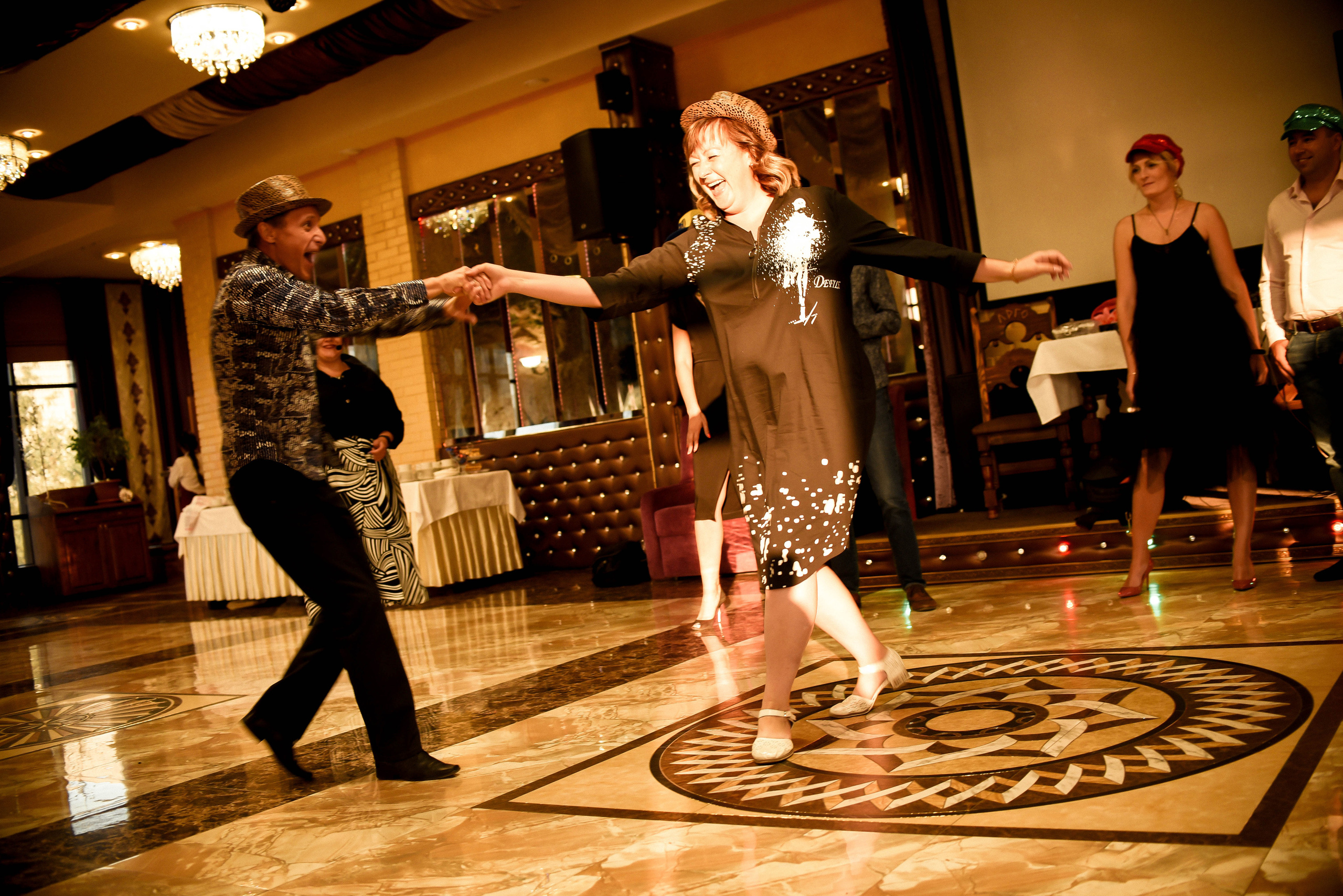 Элегантная пара Александр и Людмила. Свадебный, семейный, детский, контент фотограф в Омске Максим Ильин