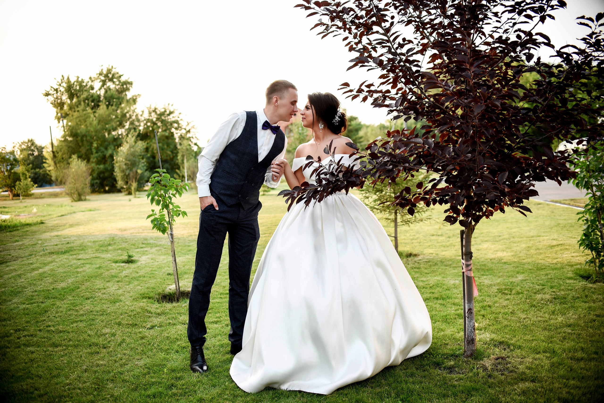 Яркая июльская история Алескандра и Инны. Свадебный, семейный, детский, контент фотограф в Омске Максим Ильин