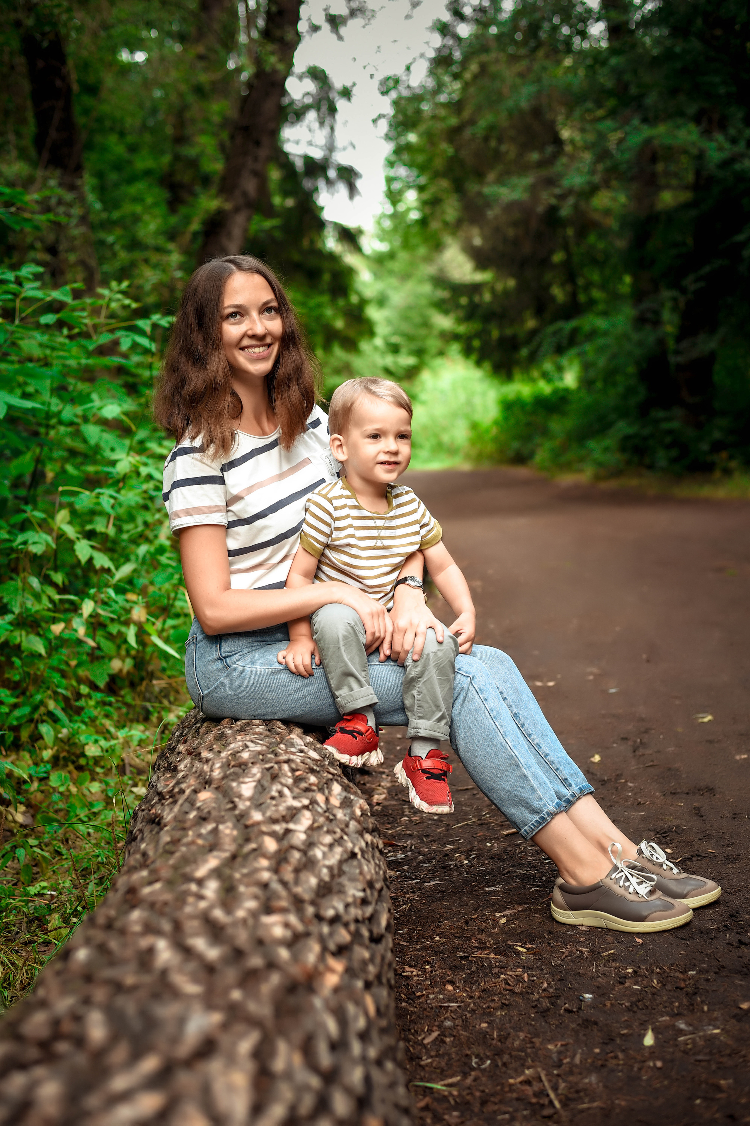 Прогулочные семейные, детские, индивидуальные фотосессии. Свадебный, семейный, детский, контент фотограф в Омске Максим Ильин