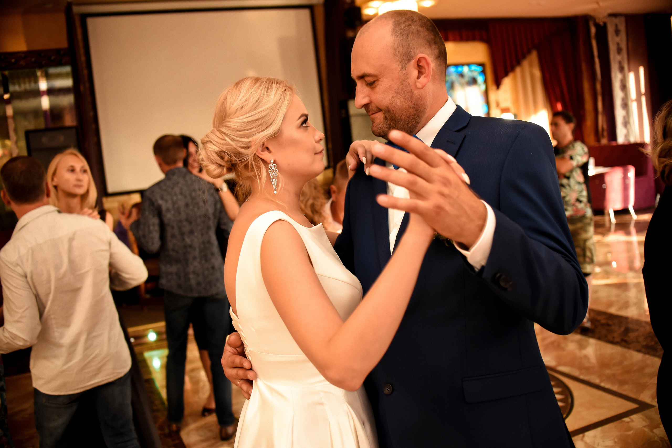 Элегантная пара Александр и Людмила. Свадебный, семейный, детский, контент фотограф в Омске Максим Ильин