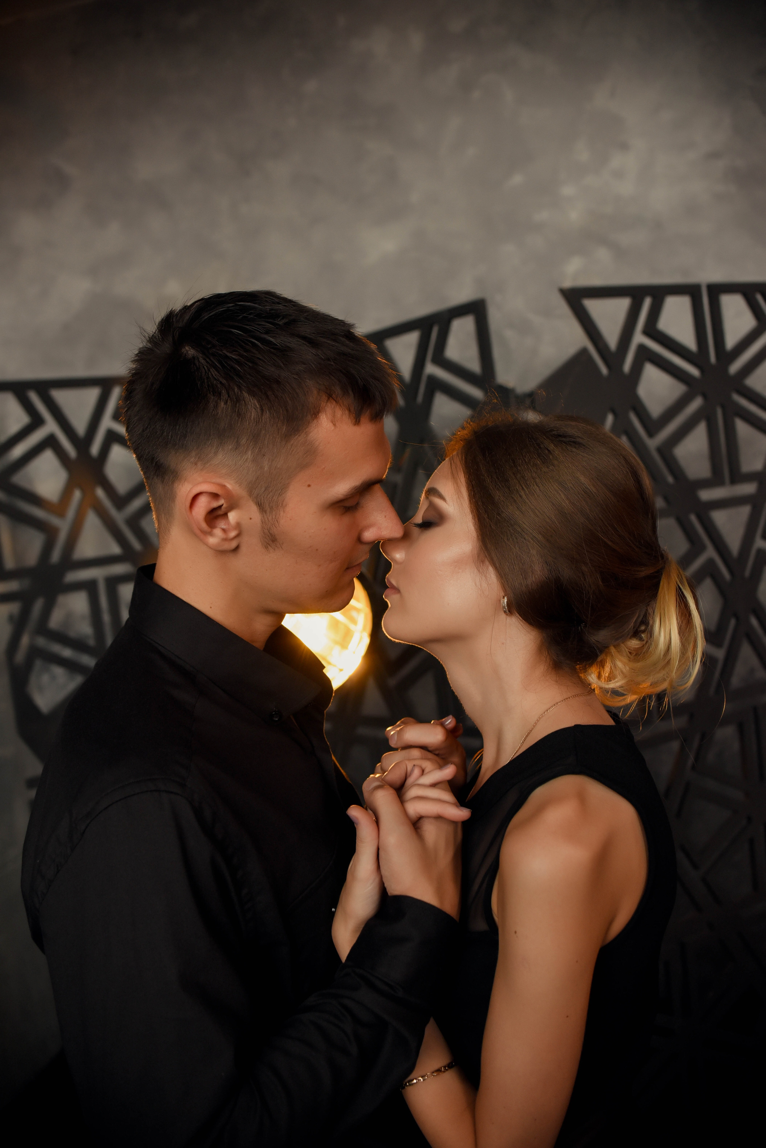 Студийное Love story. Свадебный, семейный, детский, контент фотограф в Омске Максим Ильин