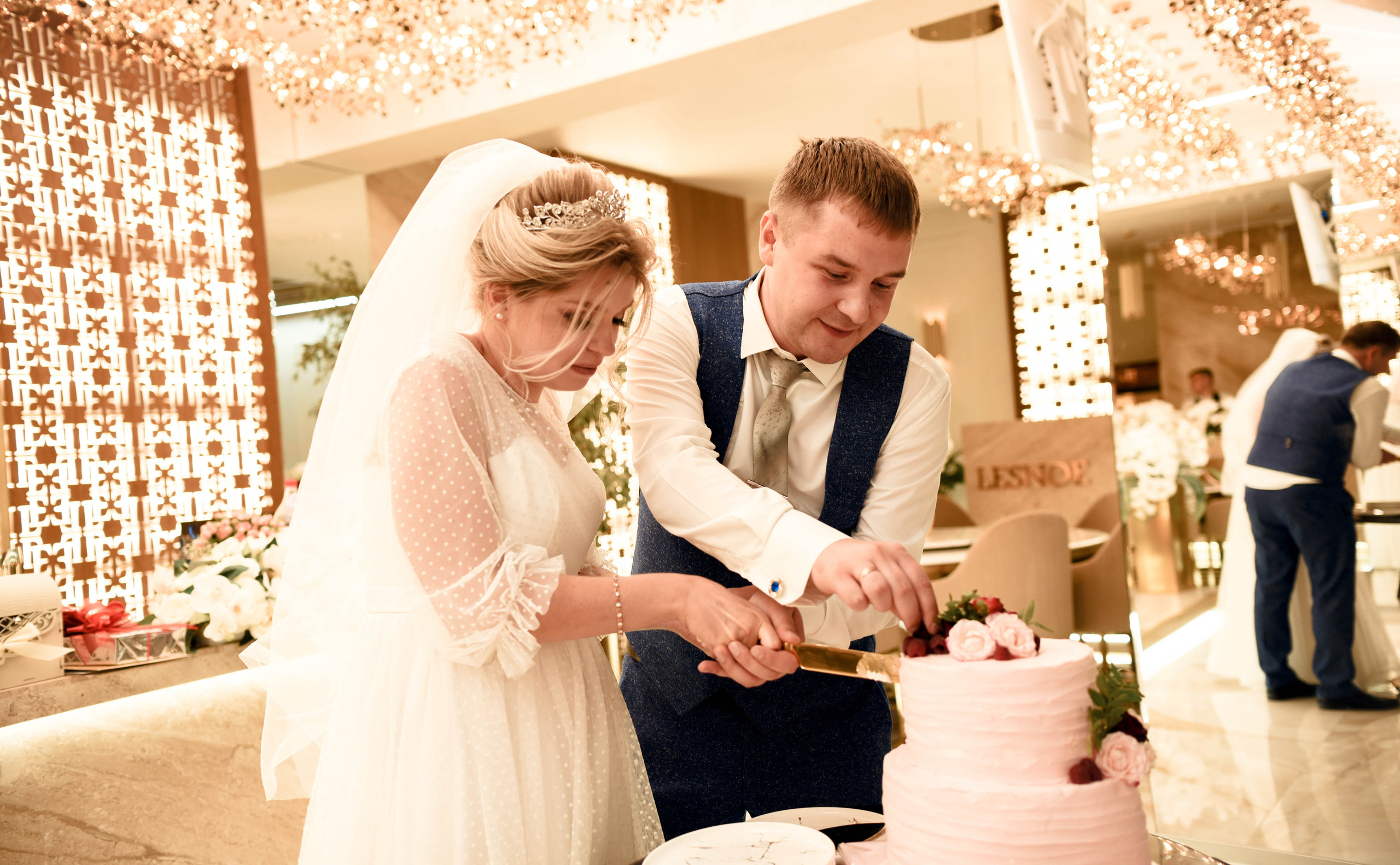 Романтичная история Яны и Константина. Свадебный, семейный, детский, контент фотограф в Омске Максим Ильин