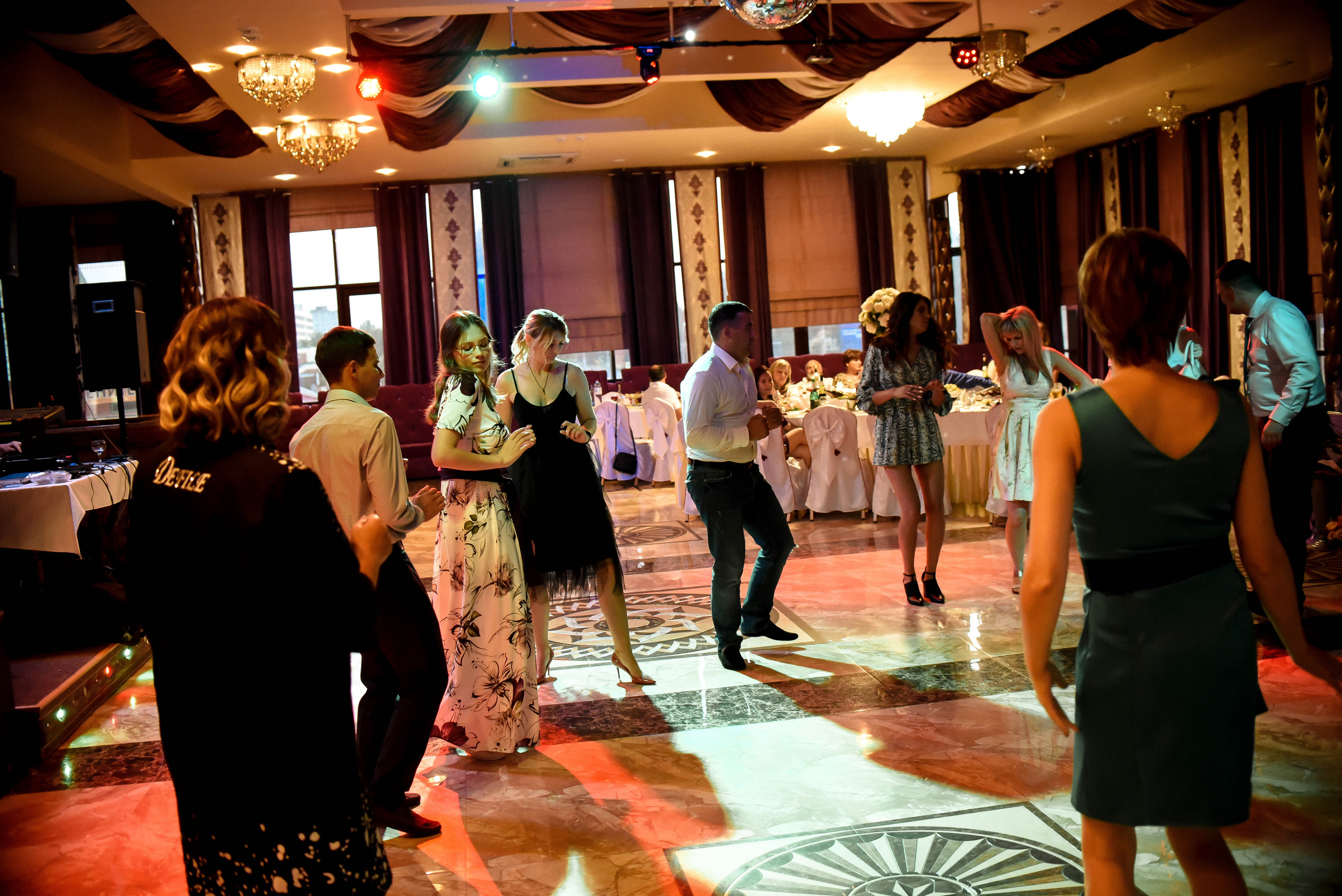 Элегантная пара Александр и Людмила. Свадебный, семейный, детский, контент фотограф в Омске Максим Ильин