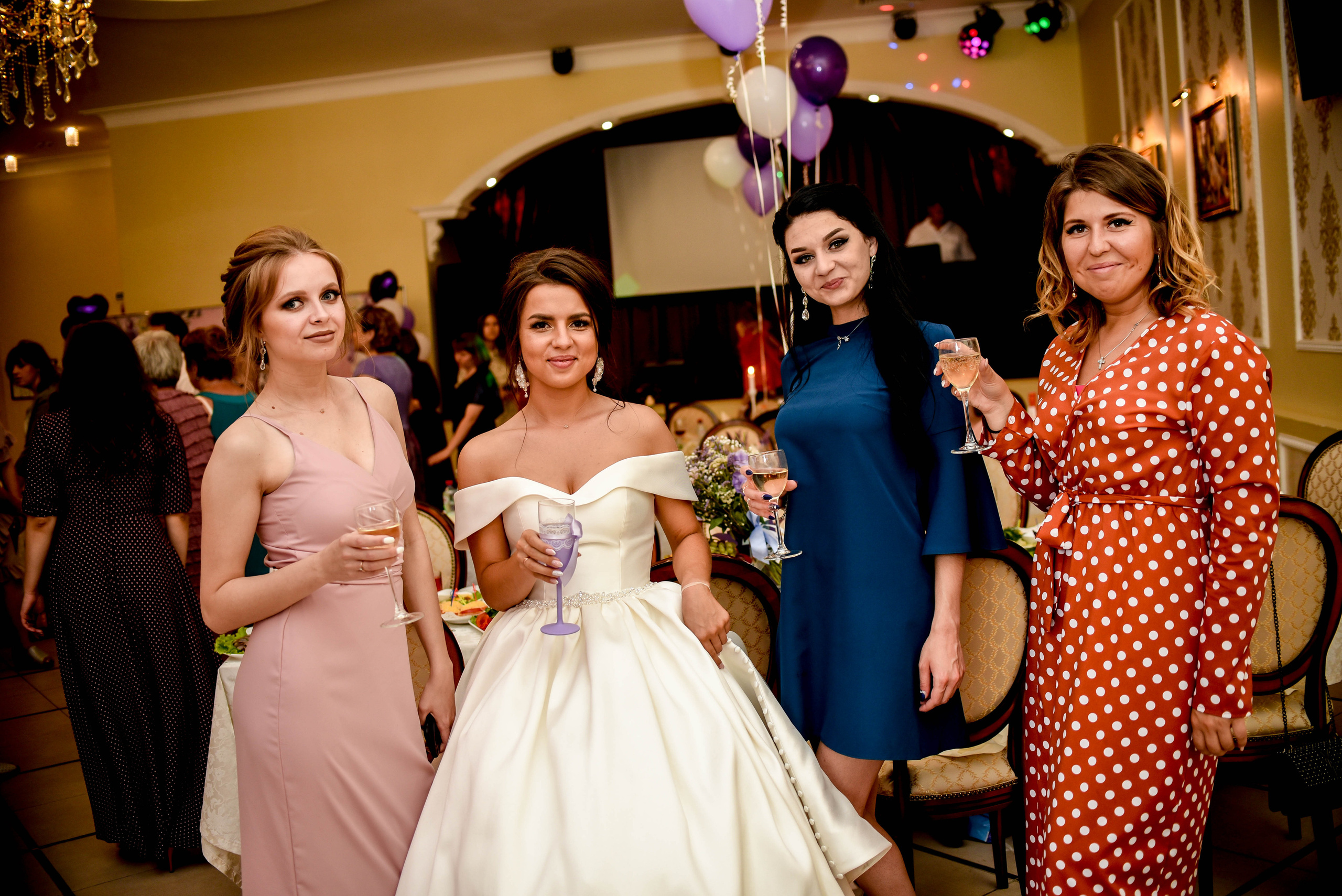 Яркая июльская история Алескандра и Инны. Свадебный, семейный, детский, контент фотограф в Омске Максим Ильин