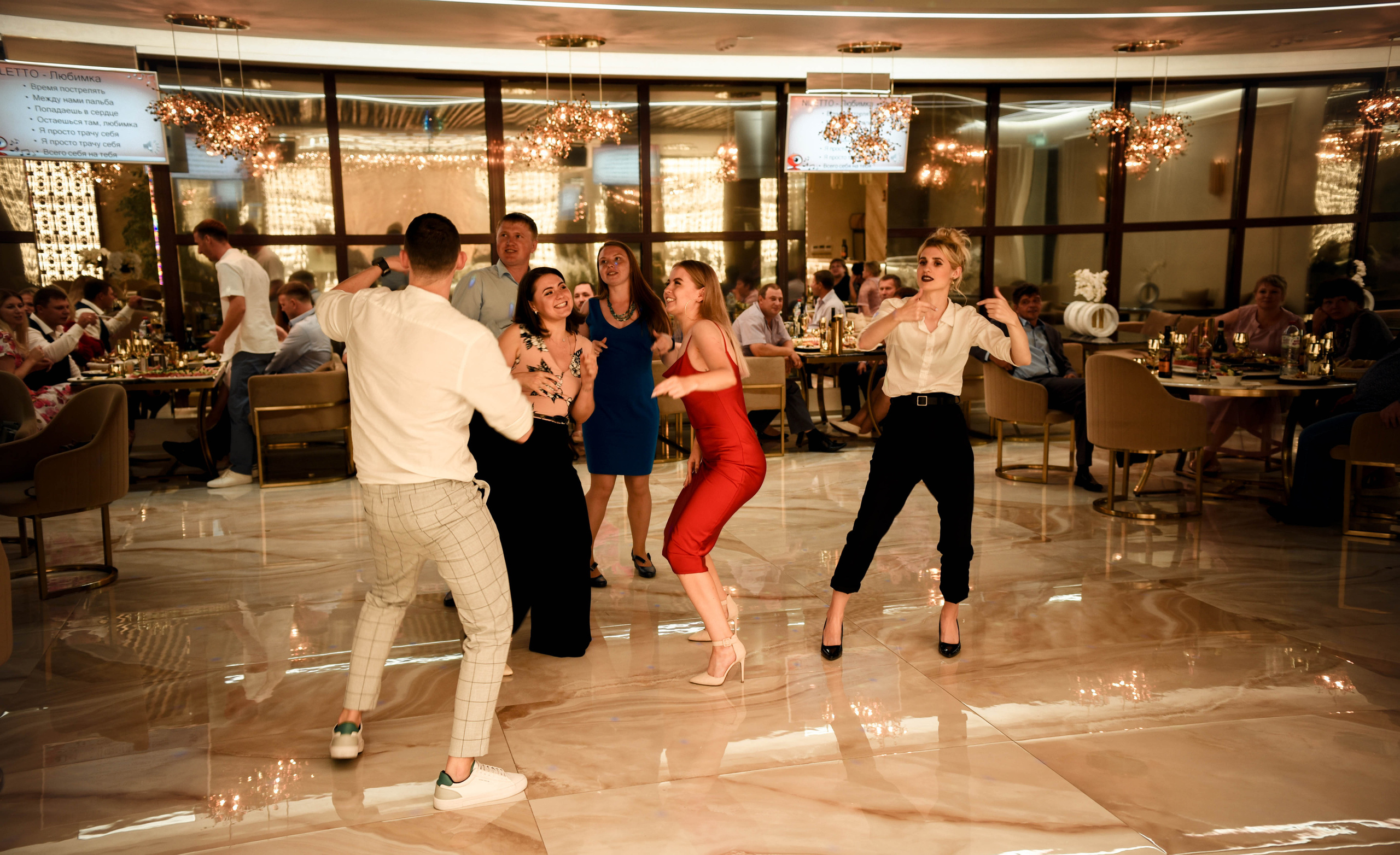 Романтичная история Яны и Константина. Свадебный, семейный, детский, контент фотограф в Омске Максим Ильин