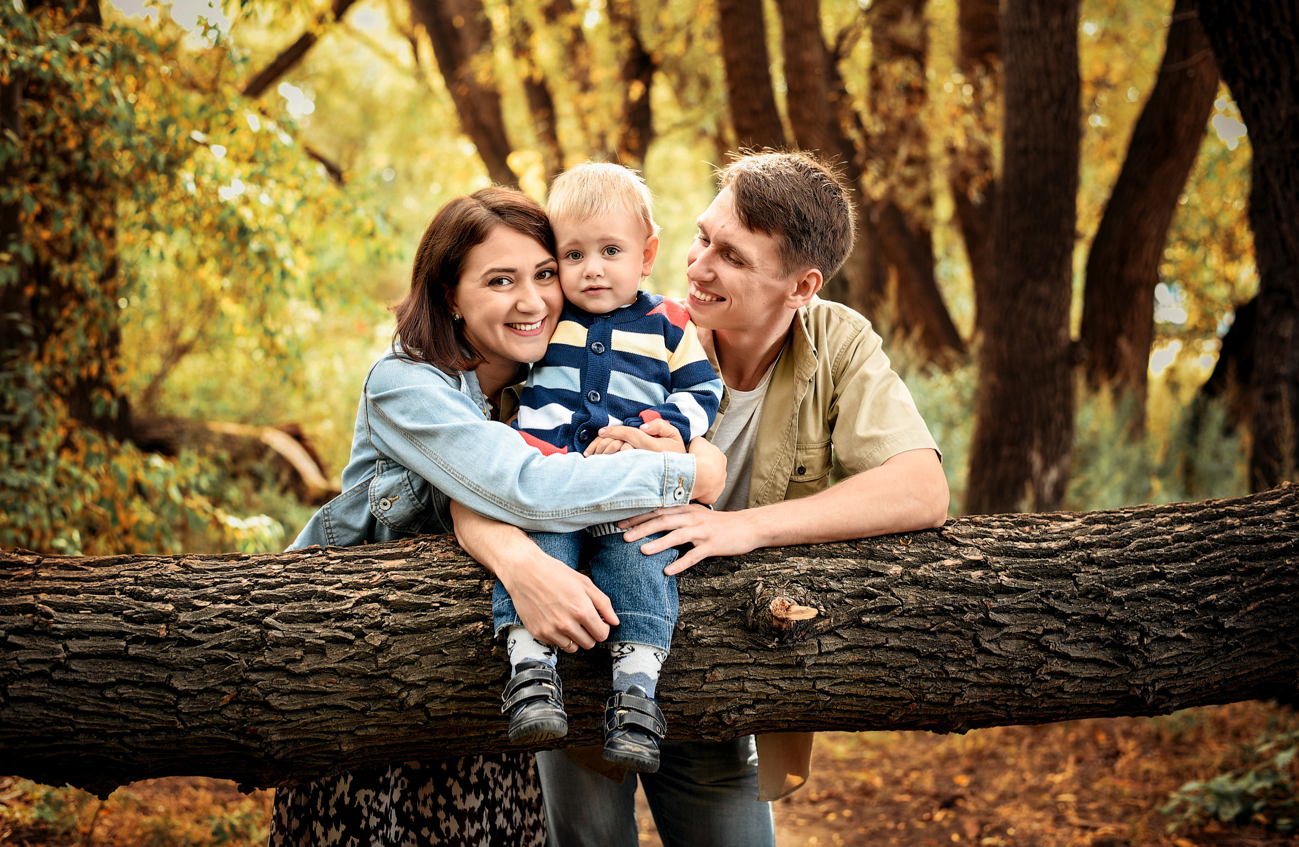 Прогулочные семейные, детские, индивидуальные фотосессии. Свадебный, семейный, детский, контент фотограф в Омске Максим Ильин