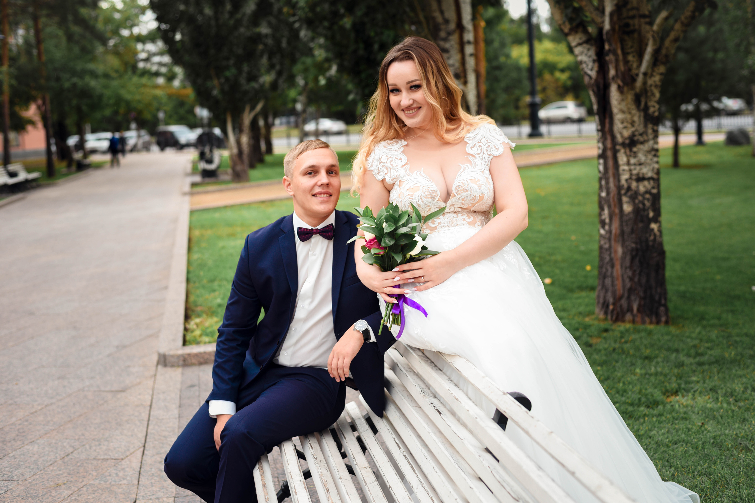 Летняя серия кадров с прогулки Александра и Юлии. Свадебный, семейный, детский, контент фотограф в Омске Максим Ильин