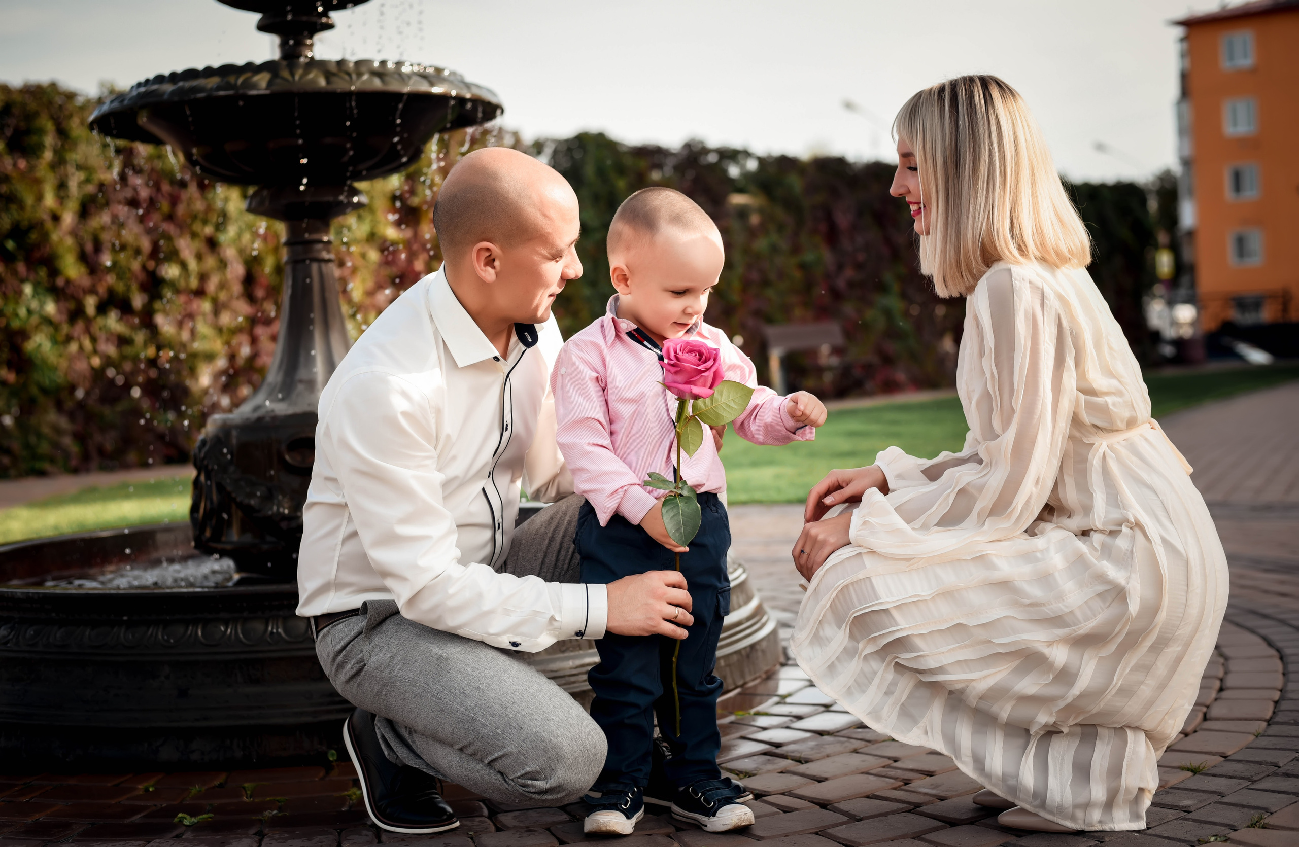 Прогулочные семейные, детские, индивидуальные фотосессии. Свадебный, семейный, детский, контент фотограф в Омске Максим Ильин