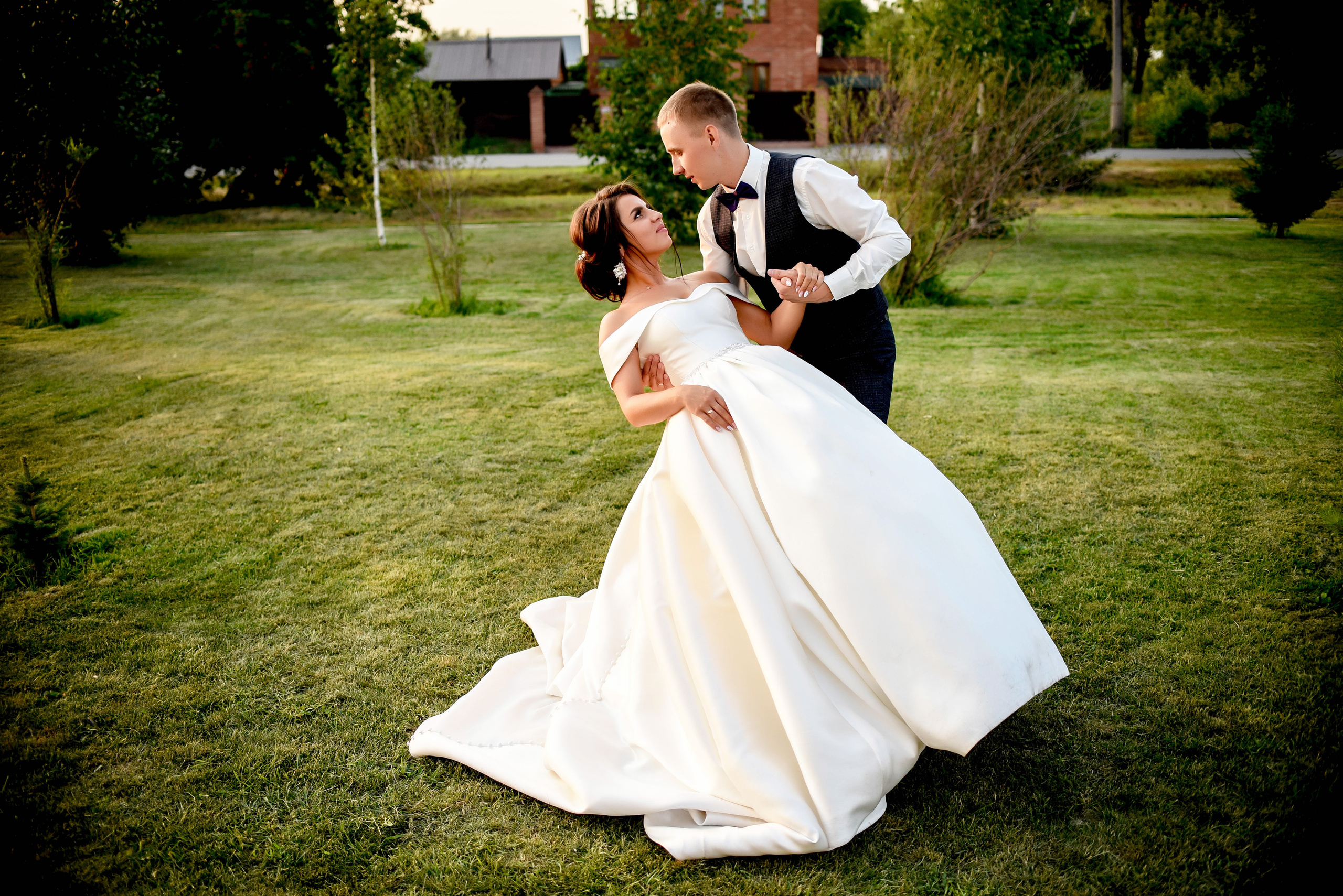 Яркая июльская история Алескандра и Инны. Свадебный, семейный, детский, контент фотограф в Омске Максим Ильин