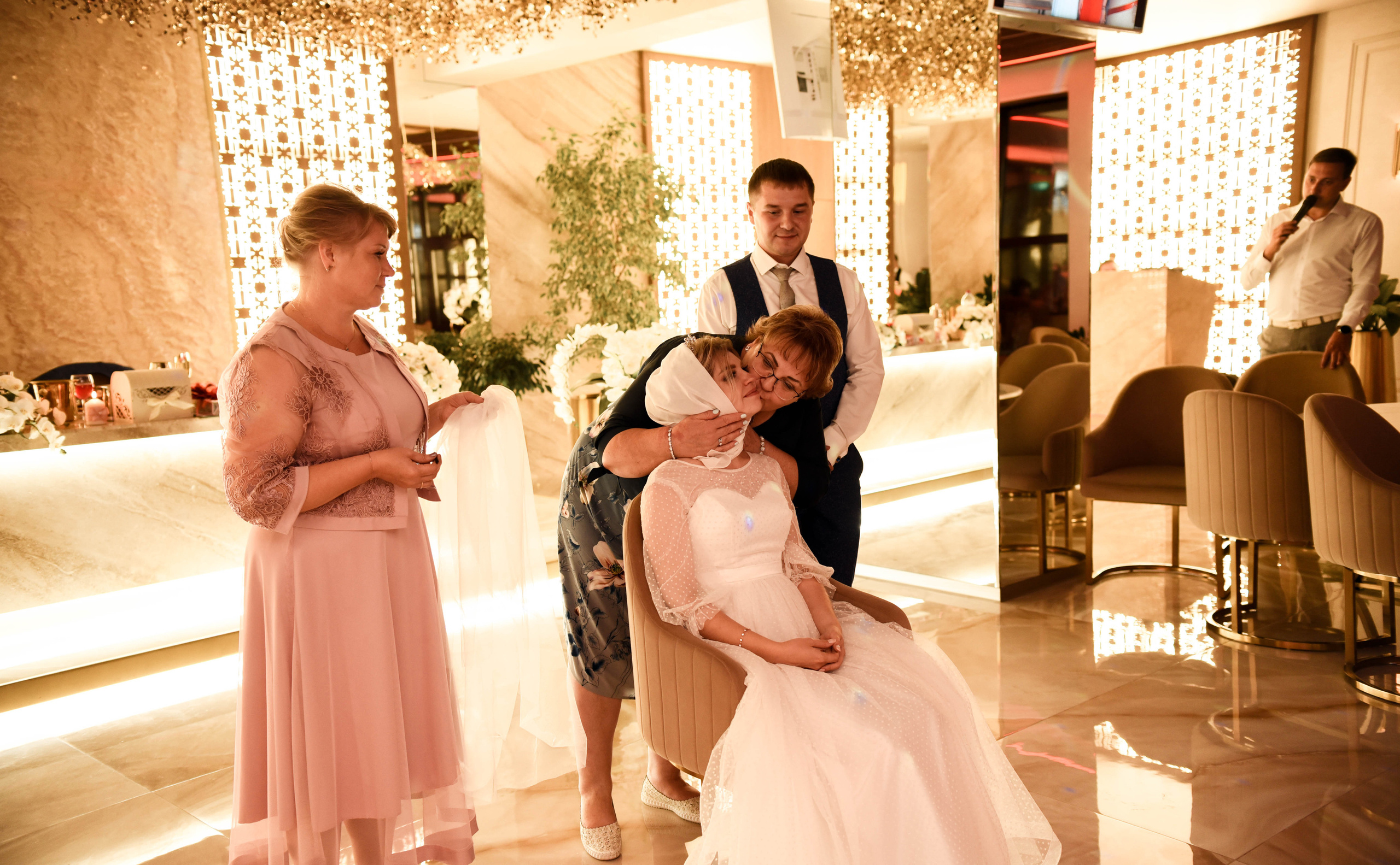 Романтичная история Яны и Константина. Свадебный, семейный, детский, контент фотограф в Омске Максим Ильин