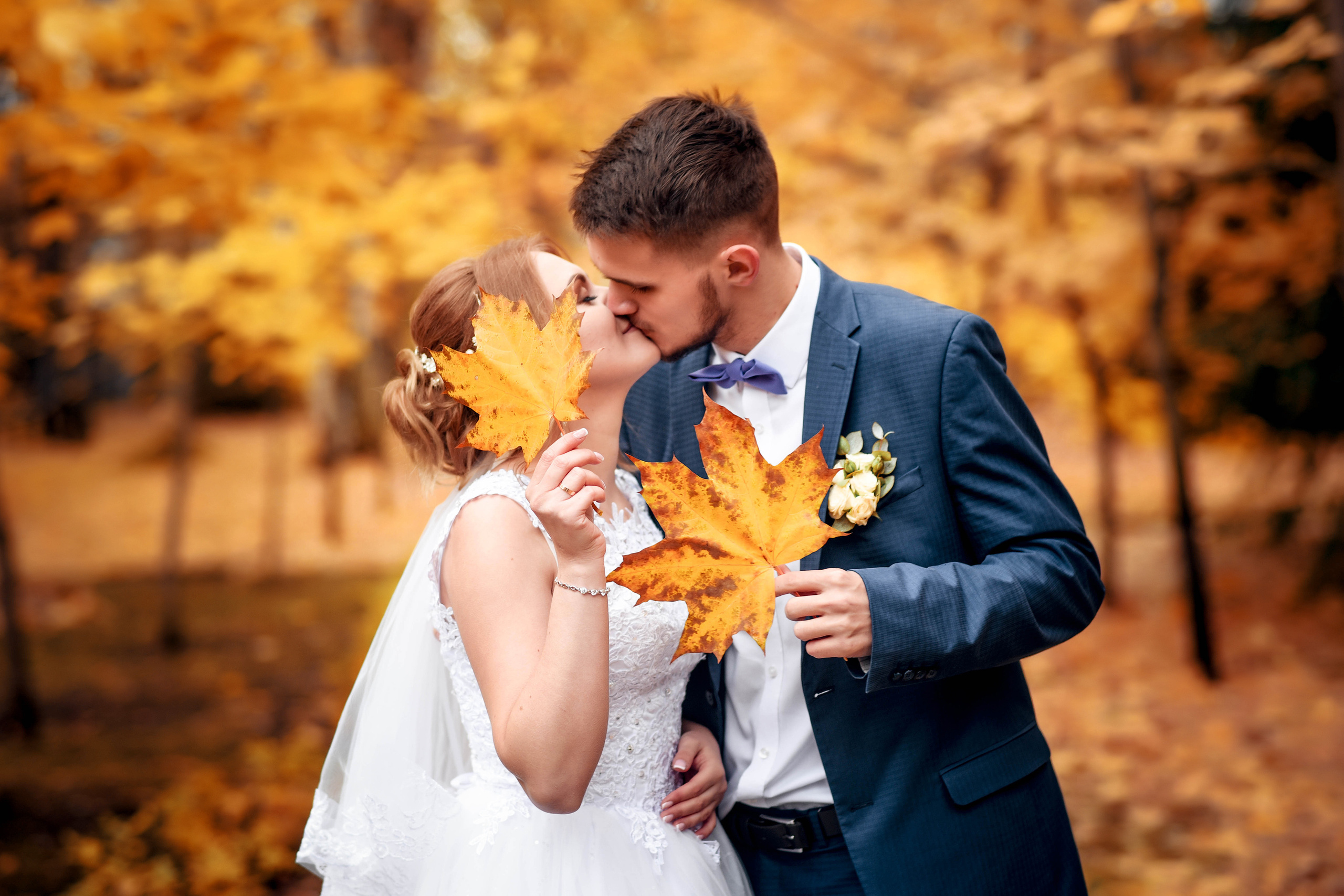 Осенняя свадебная серия Александра и Кристины. Свадебный, семейный, детский, контент фотограф в Омске Максим Ильин