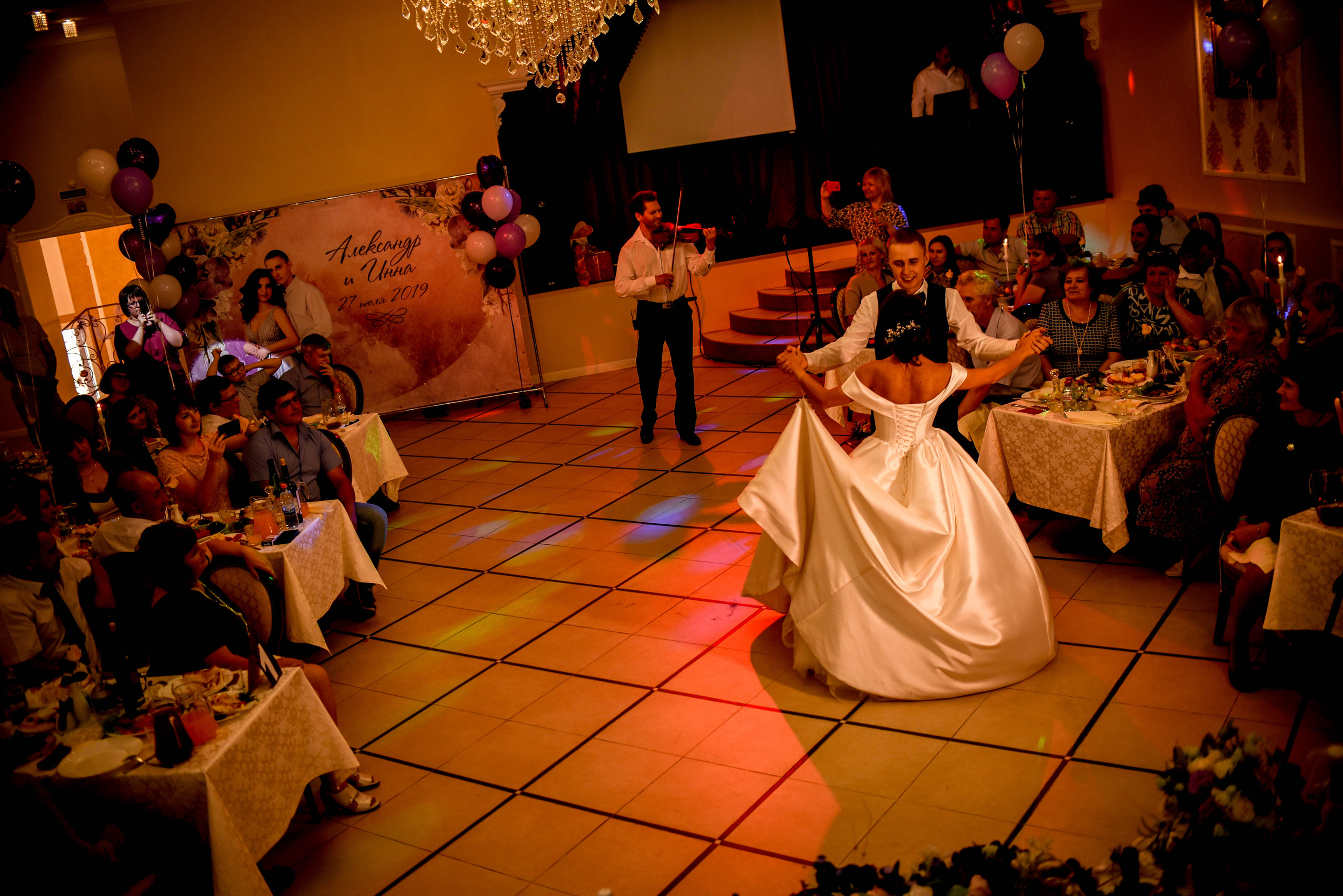 Яркая июльская история Алескандра и Инны. Свадебный, семейный, детский, контент фотограф в Омске Максим Ильин