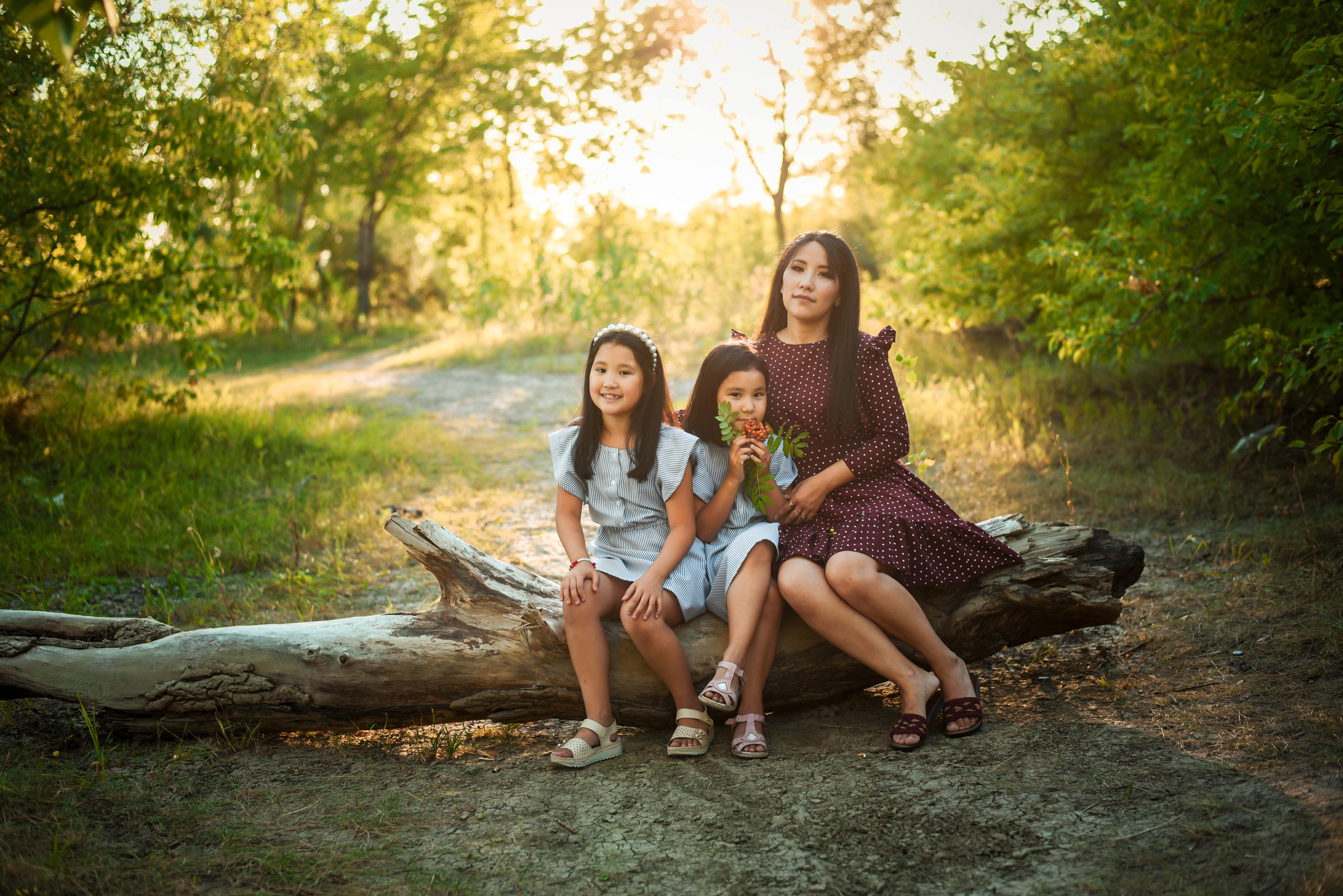 Прогулочные семейные, детские, индивидуальные фотосессии. Свадебный, семейный, детский, контент фотограф в Омске Максим Ильин