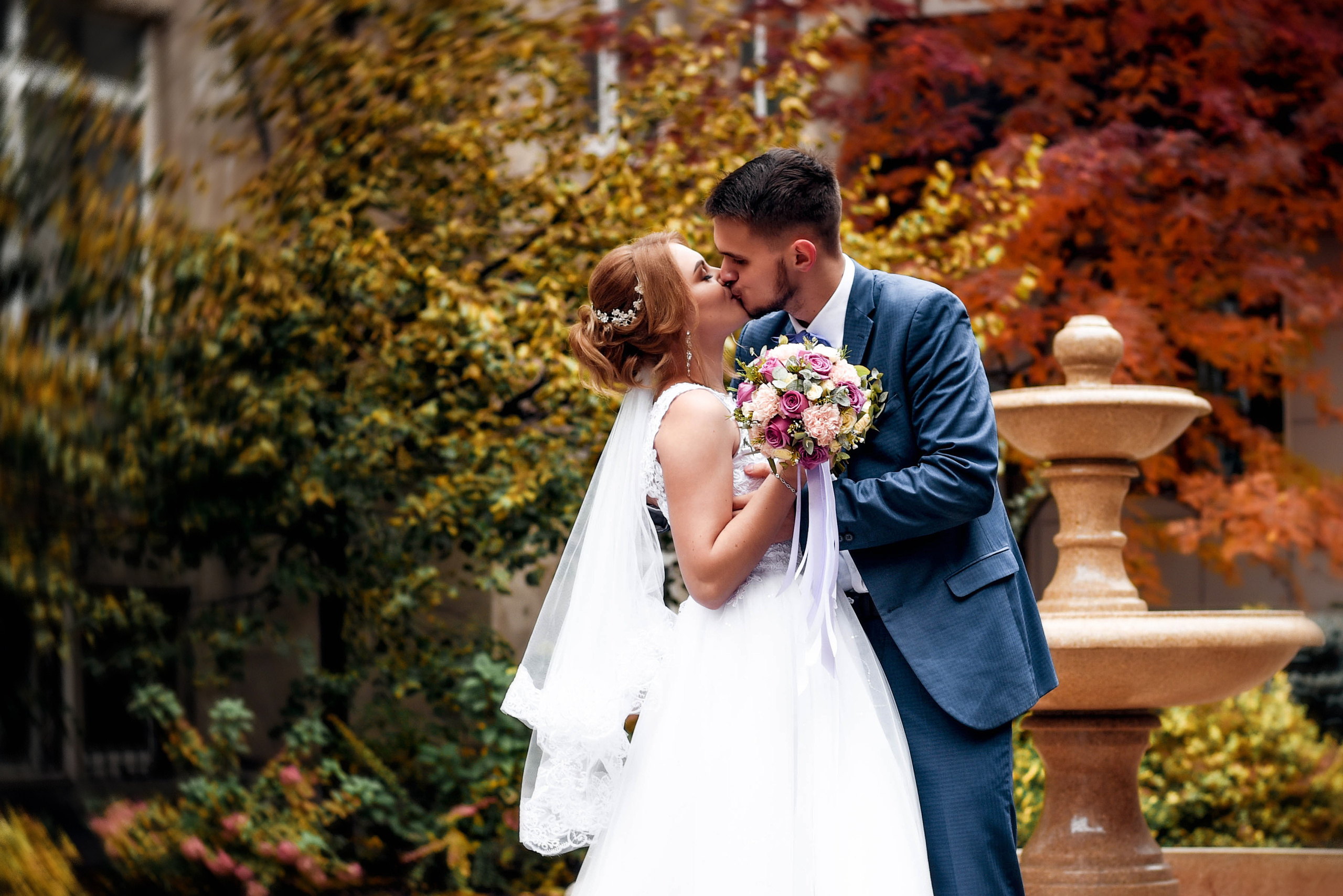 Осенняя свадебная серия Александра и Кристины. Свадебный, семейный, детский, контент фотограф в Омске Максим Ильин