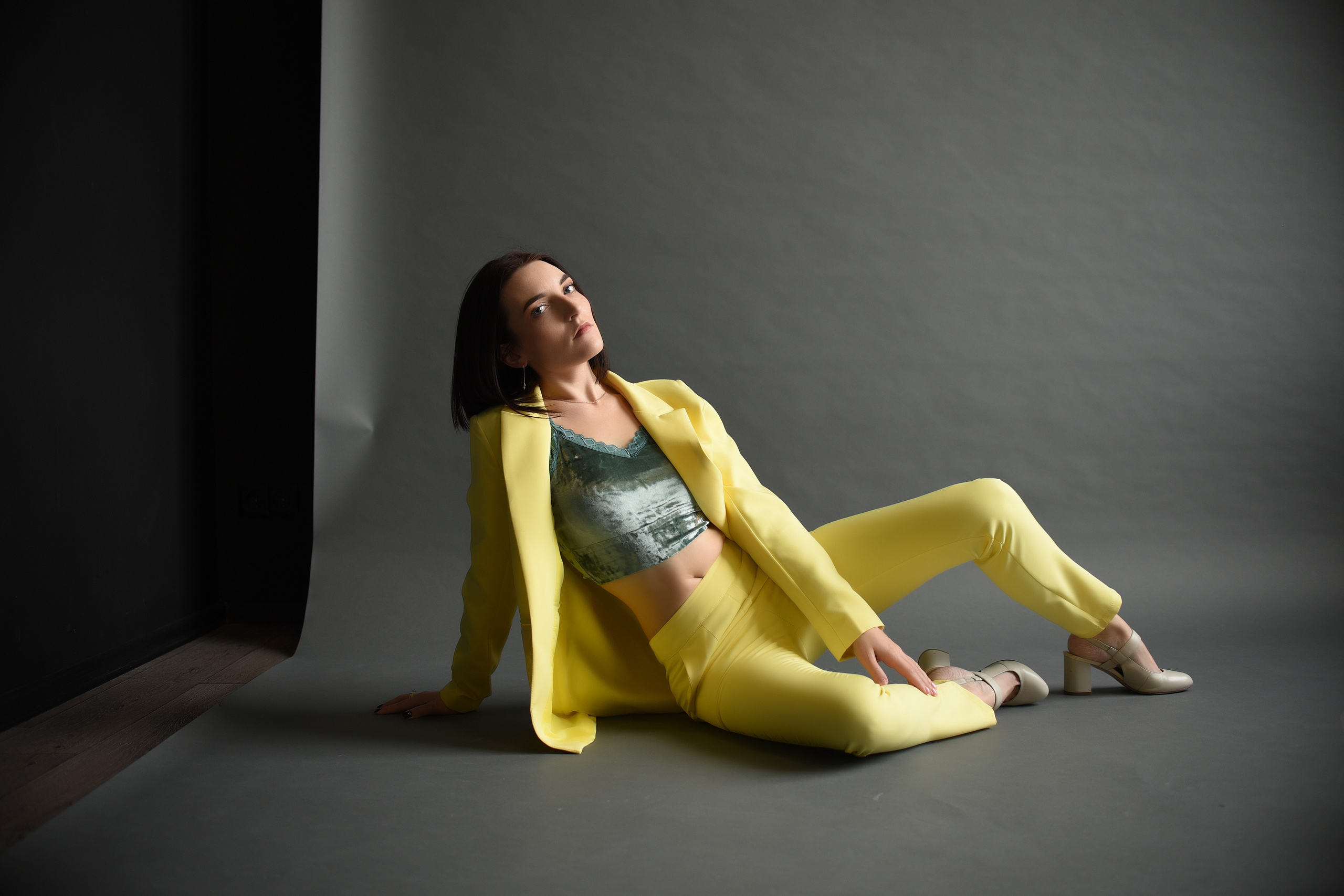 Студийные семейные, детские, индивидуальные фотосессии. Свадебный, семейный, детский, контент фотограф в Омске Максим Ильин