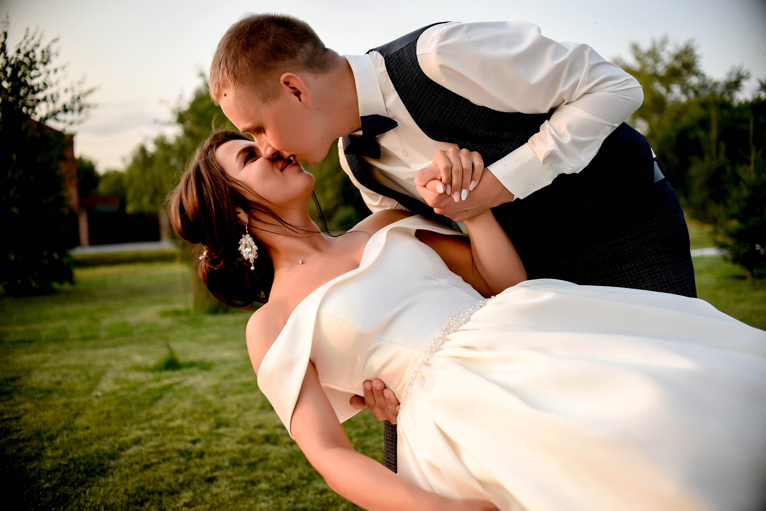 Яркая июльская история Алескандра и Инны. Свадебный, семейный, детский, контент фотограф в Омске Максим Ильин