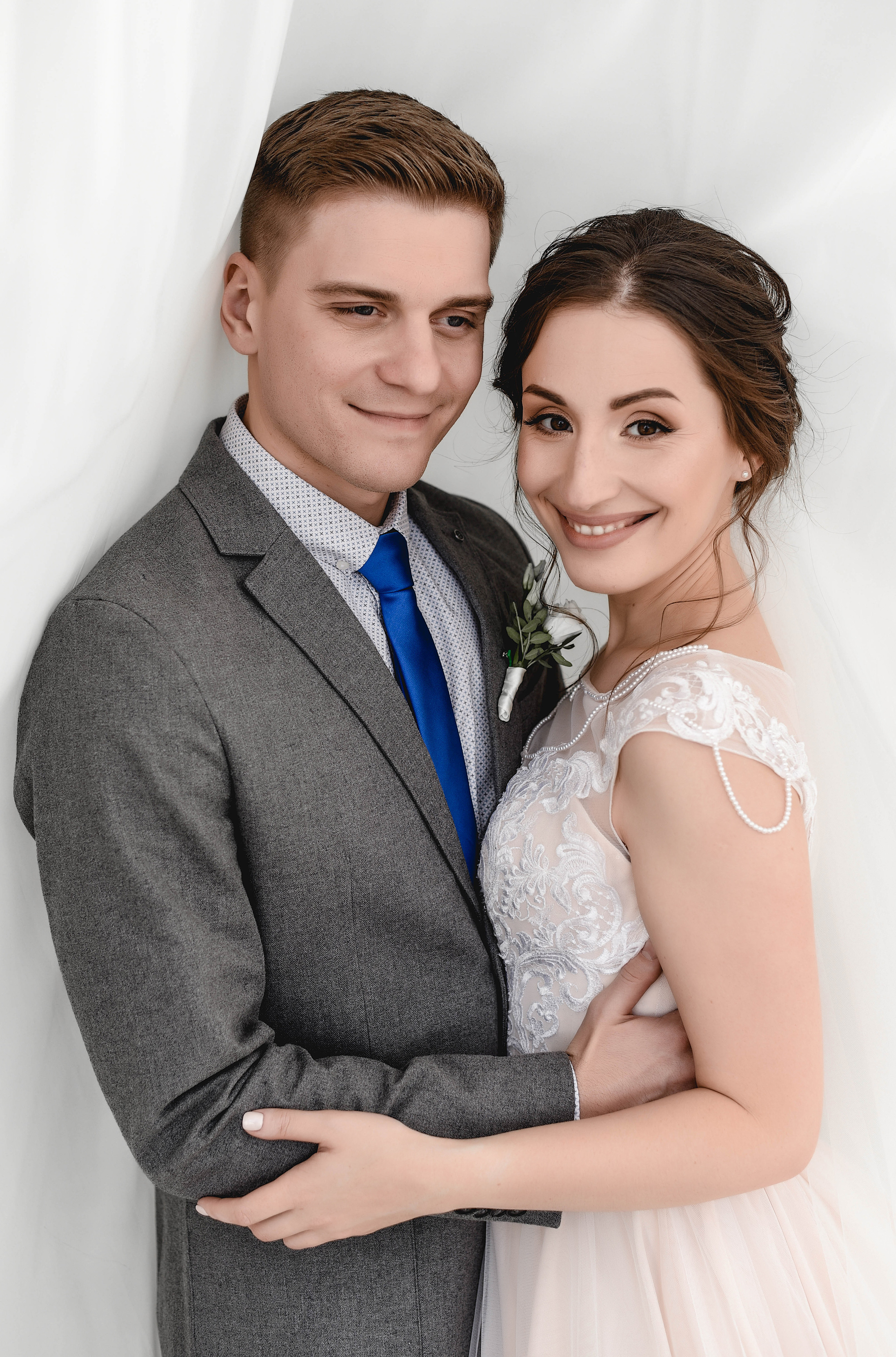 Красивая и нежная студийная серия Коли и Оли. Свадебный, семейный, детский, контент фотограф в Омске Максим Ильин