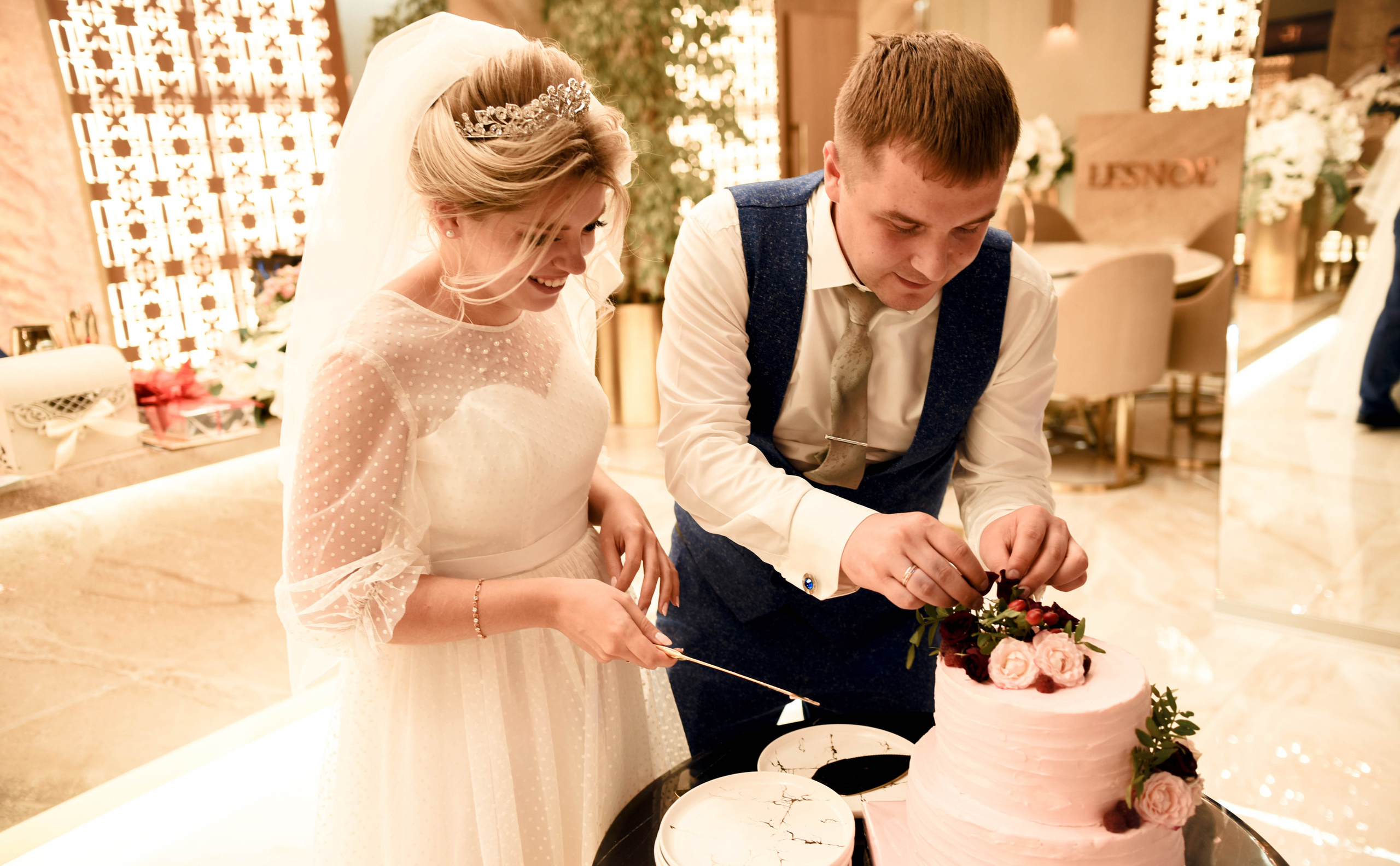 Романтичная история Яны и Константина. Свадебный, семейный, детский, контент фотограф в Омске Максим Ильин