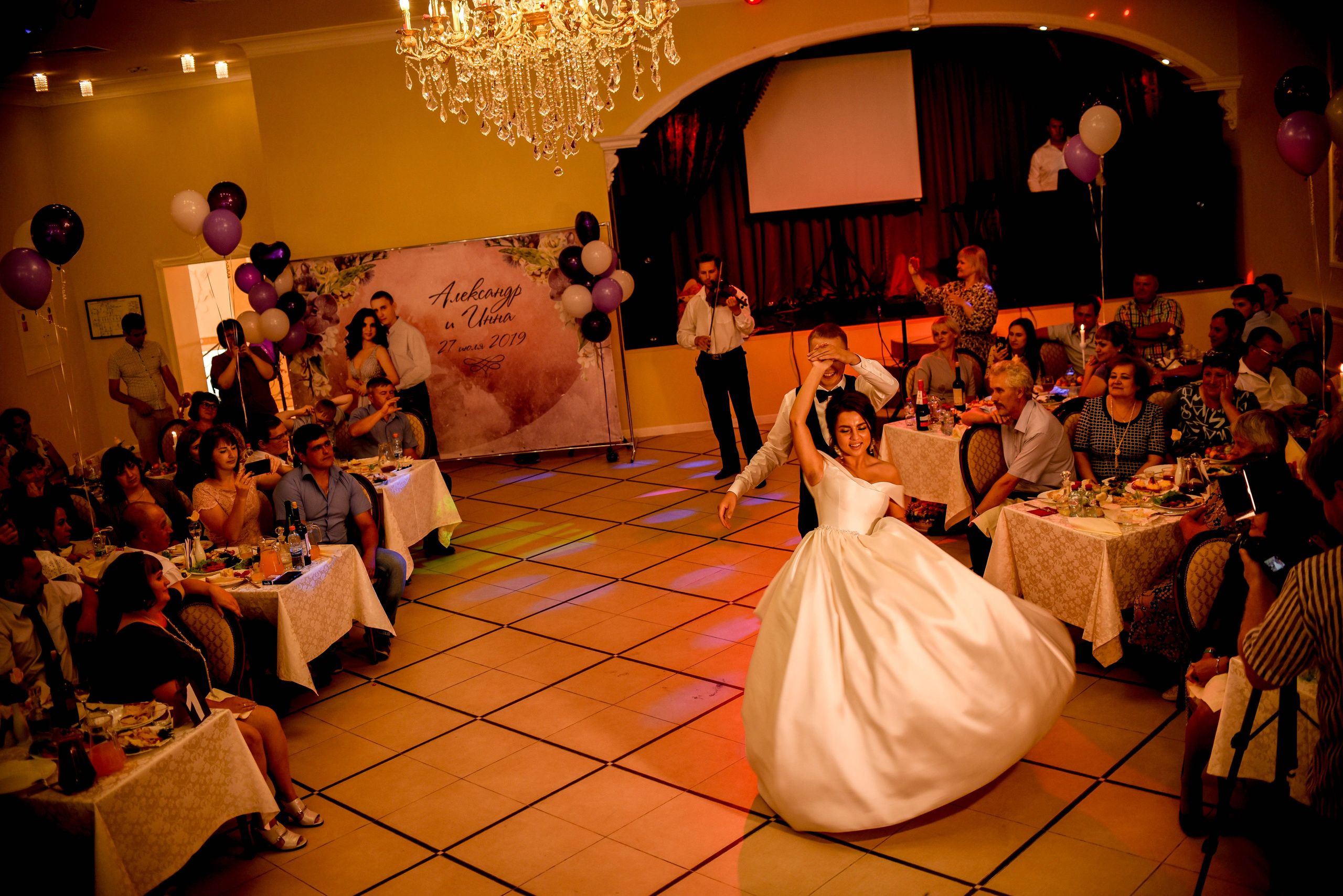 Яркая июльская история Алескандра и Инны. Свадебный, семейный, детский, контент фотограф в Омске Максим Ильин