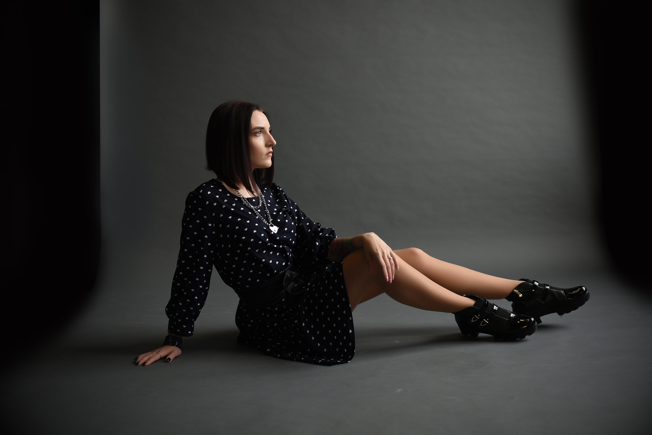 Студийные семейные, детские, индивидуальные фотосессии. Свадебный, семейный, детский, контент фотограф в Омске Максим Ильин