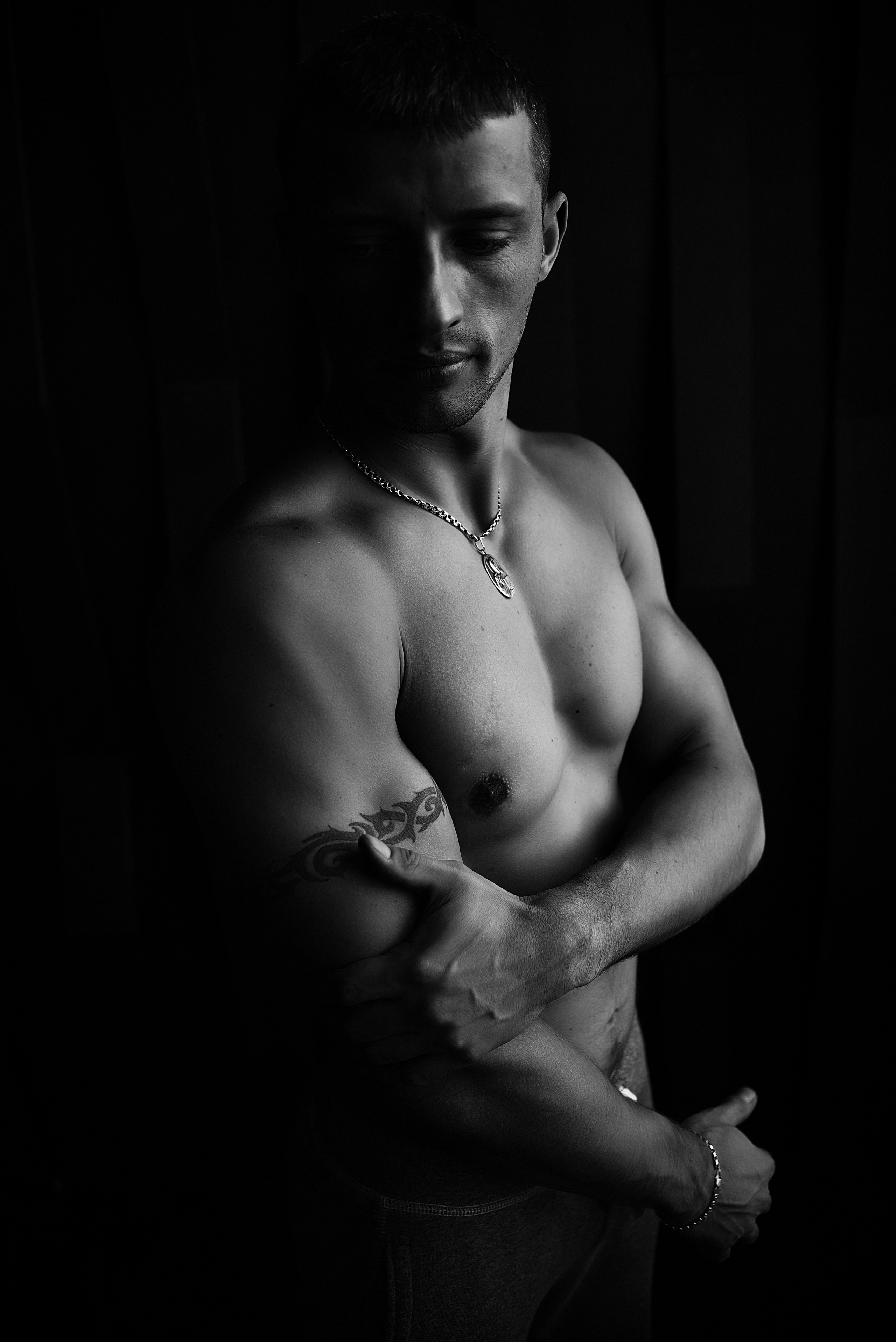 Студийные семейные, детские, индивидуальные фотосессии. Свадебный, семейный, детский, контент фотограф в Омске Максим Ильин