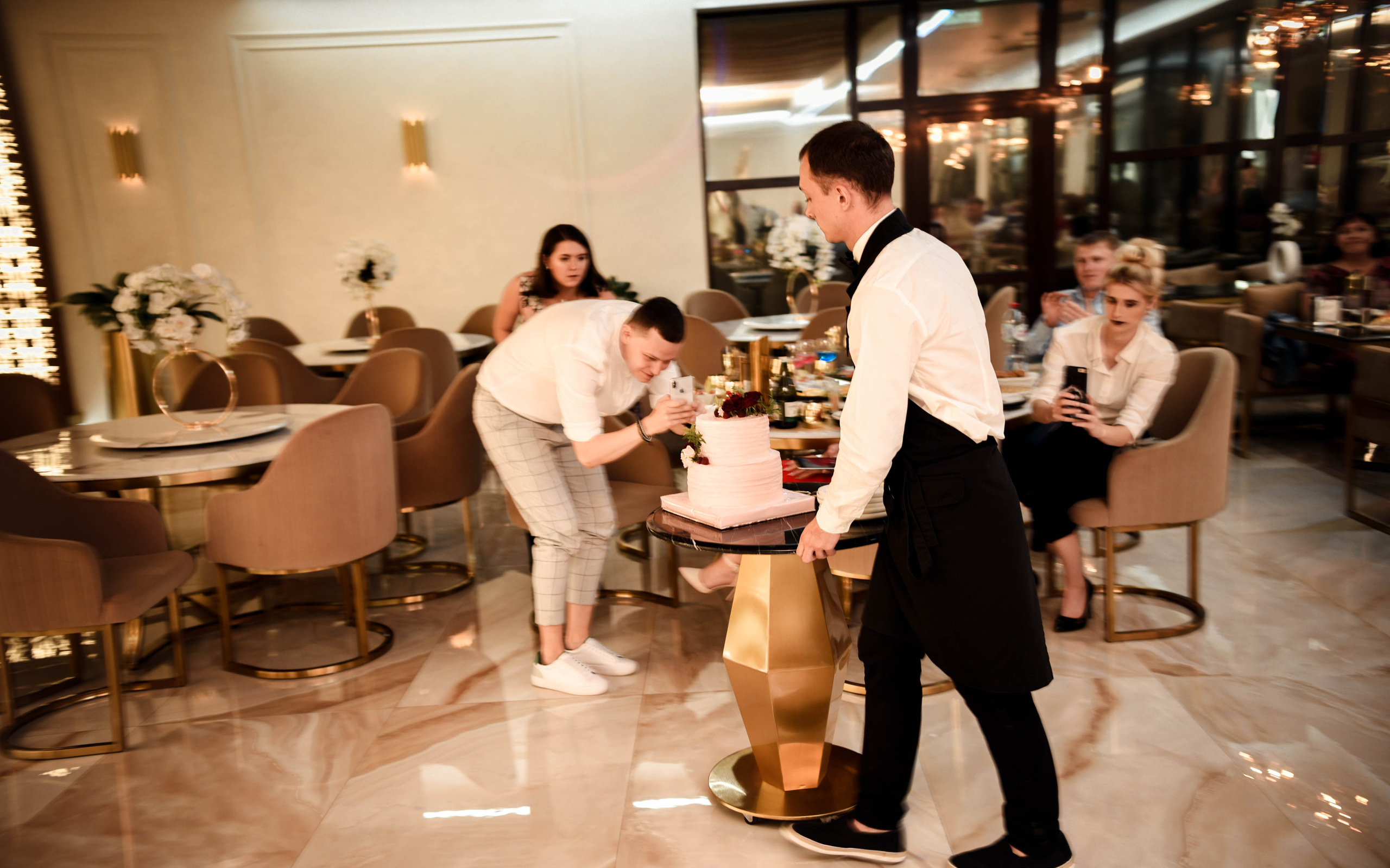 Романтичная история Яны и Константина. Свадебный, семейный, детский, контент фотограф в Омске Максим Ильин